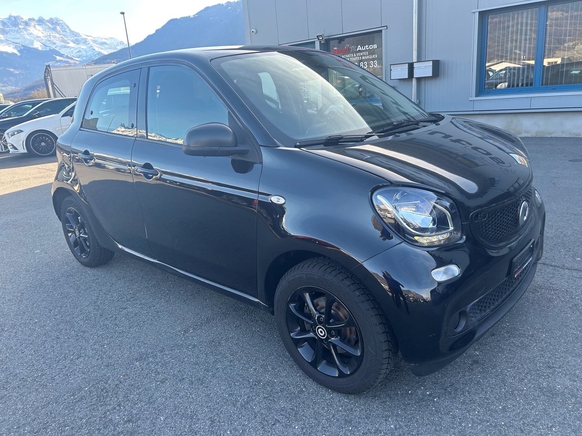 SMART forfour twinamic-showroom-element-2
