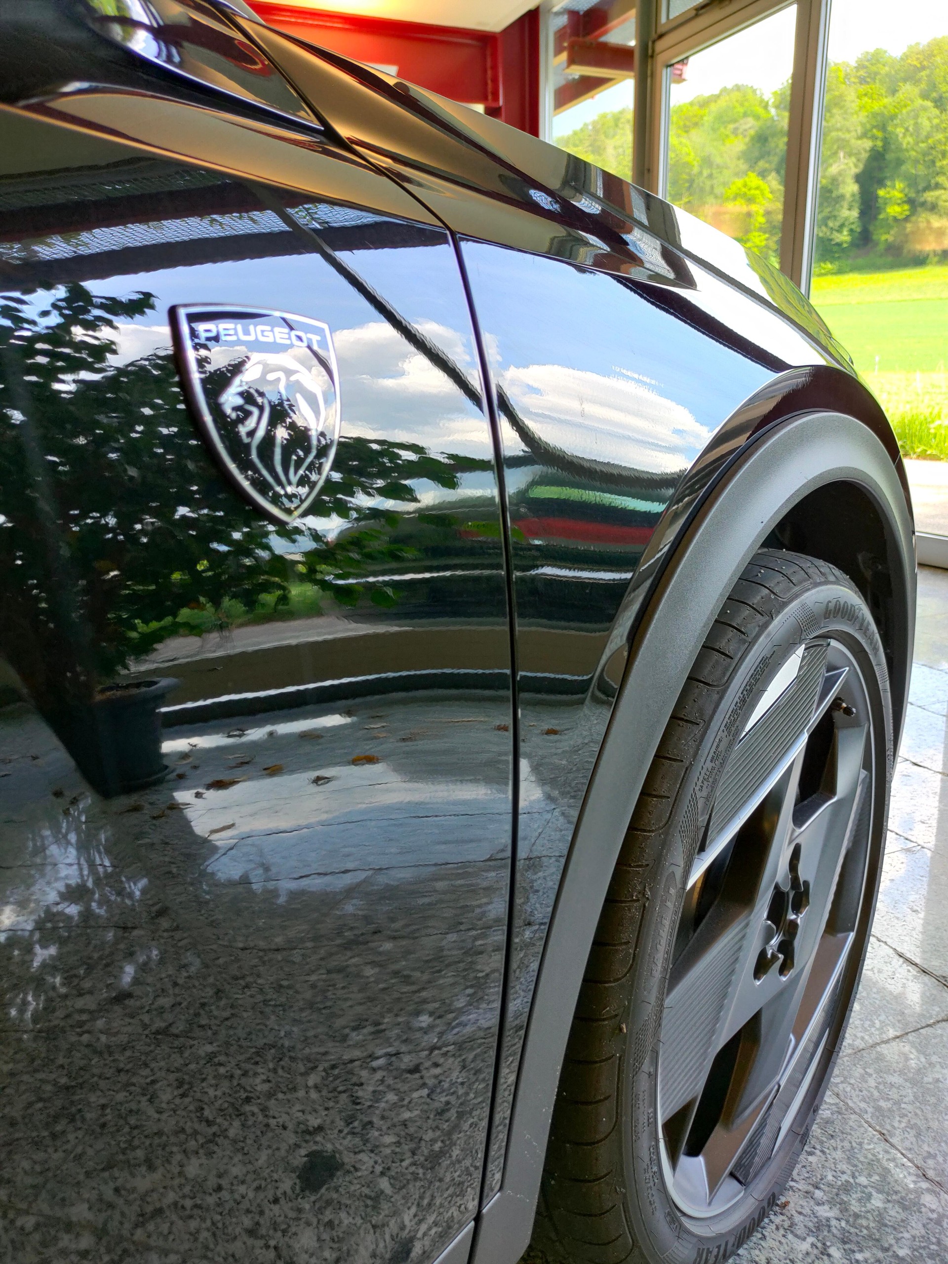 PEUGEOT 408 1.6 PHEV 225 GT-image-6