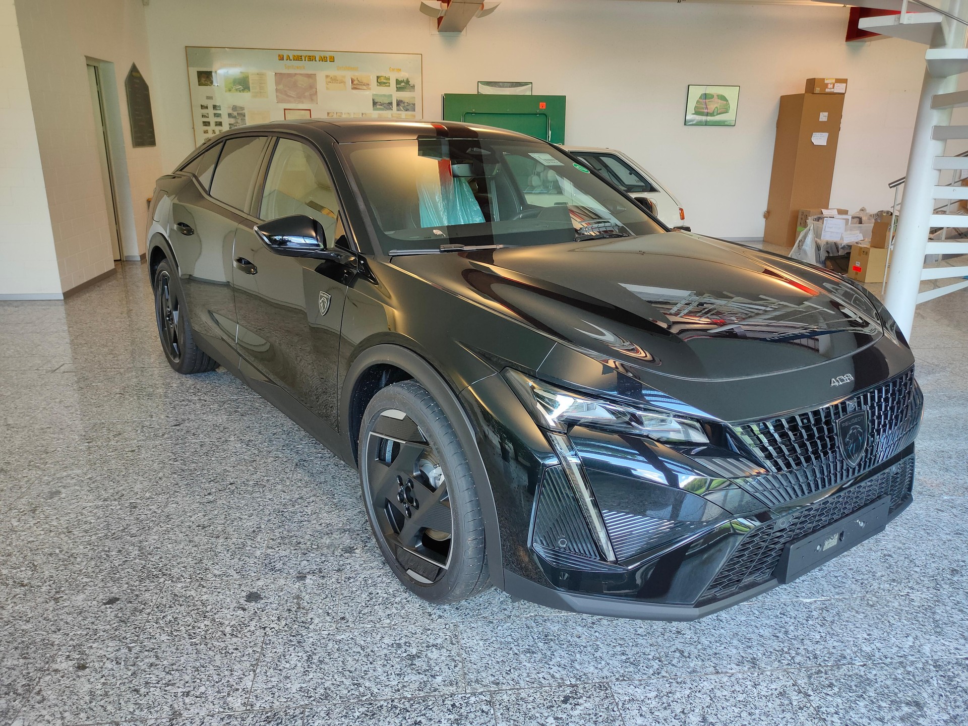 PEUGEOT 408 1.6 PHEV 225 GT-image-2