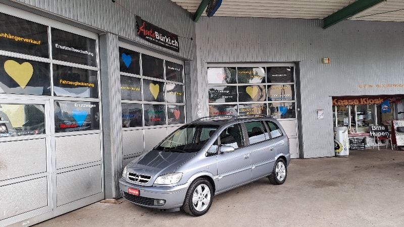 OPEL Zafira 2.2i 16V Elegance-image-0