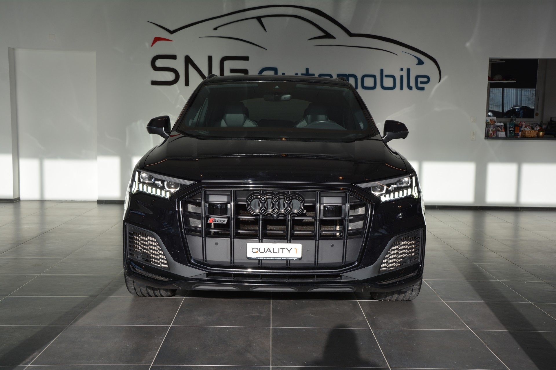 AUDI SQ7 TFSI quattro tiptronic