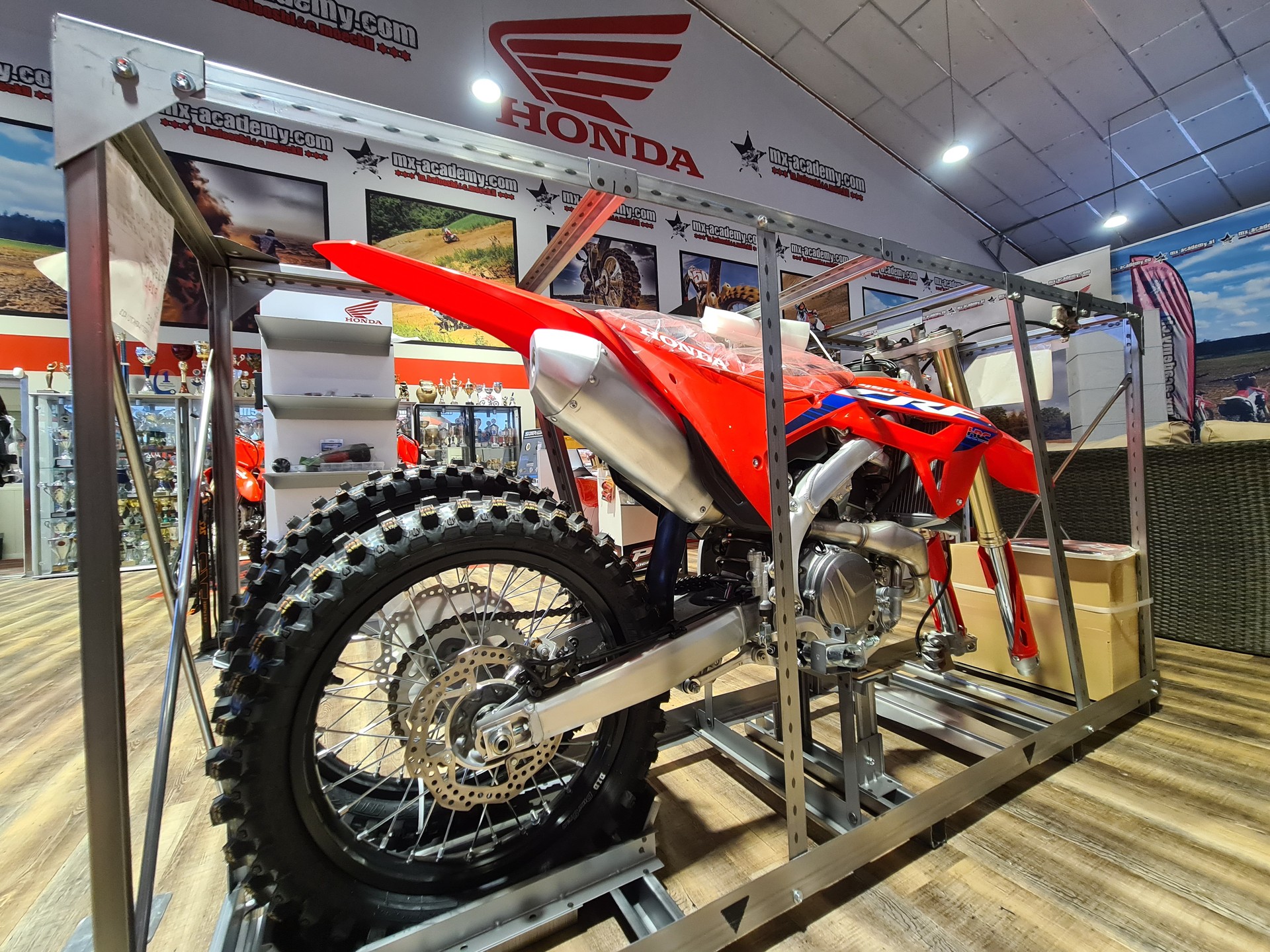 HONDA ** CRF450R ** Neufahrzeug in Kiste-image-7