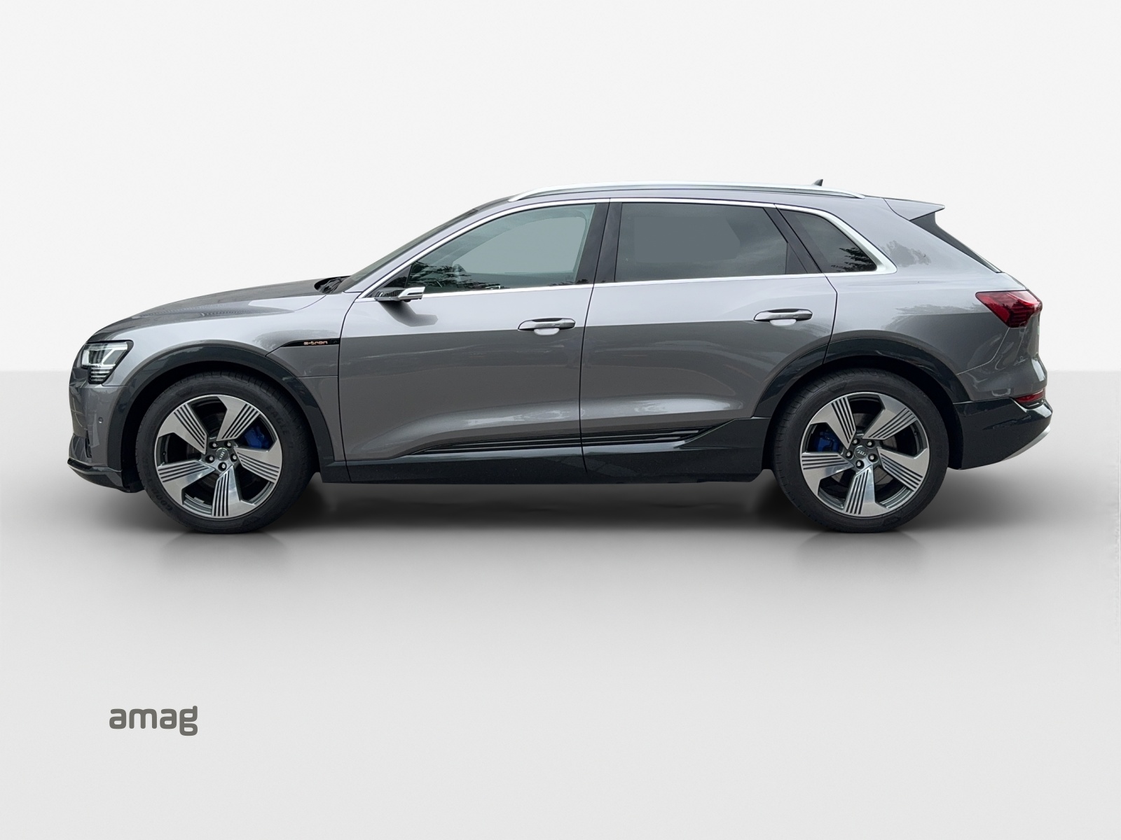 AUDI e-tron 55 Advanced quattro-image-1