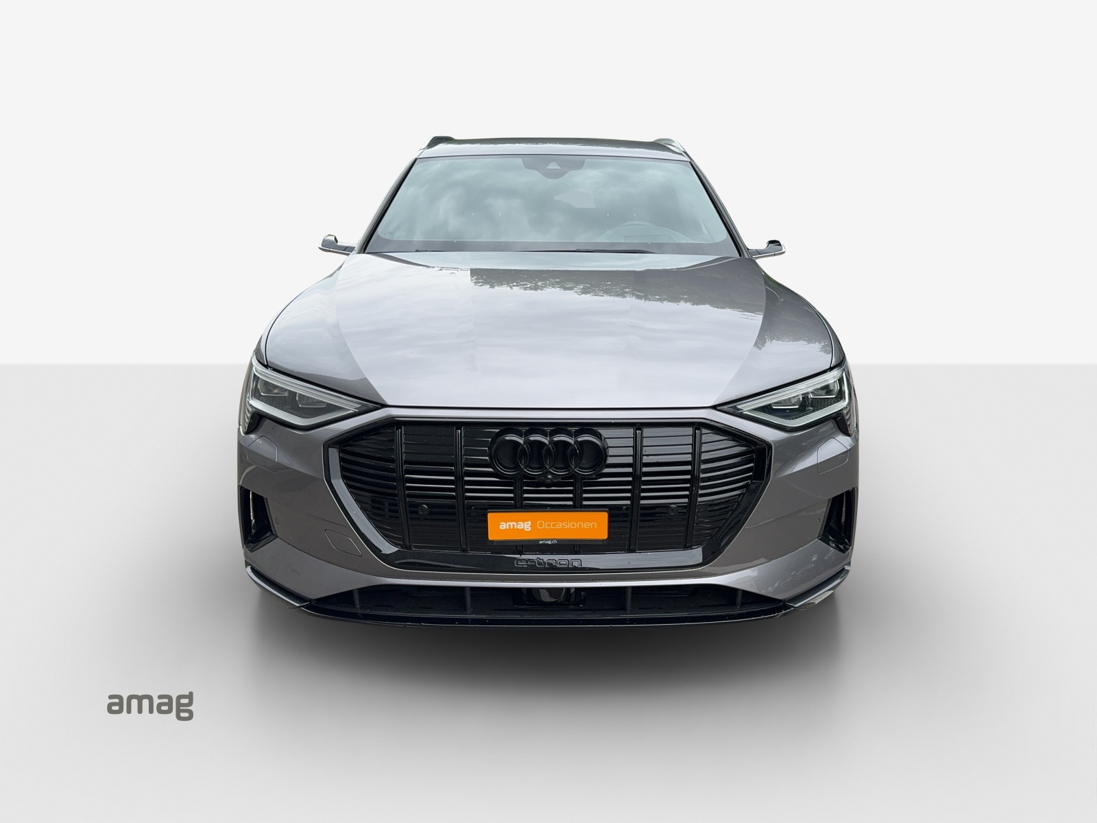 AUDI e-tron 55 Advanced quattro-image-4