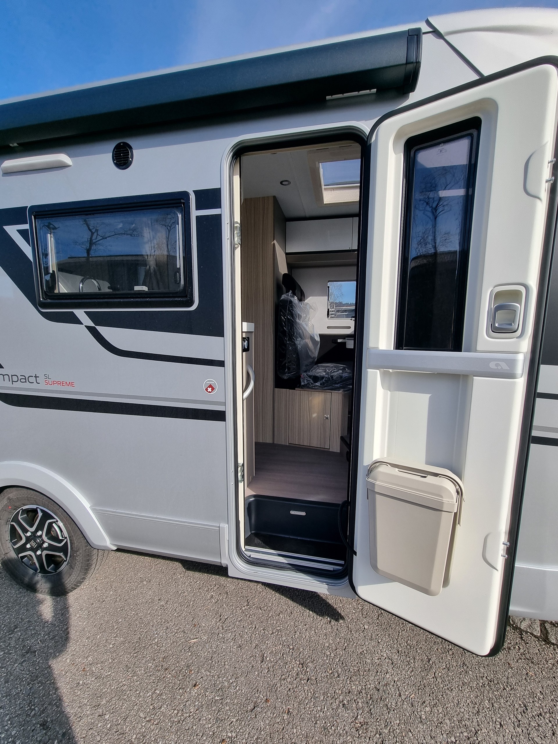ADRIA Adria Compact Supreme SL-showroom-element-2