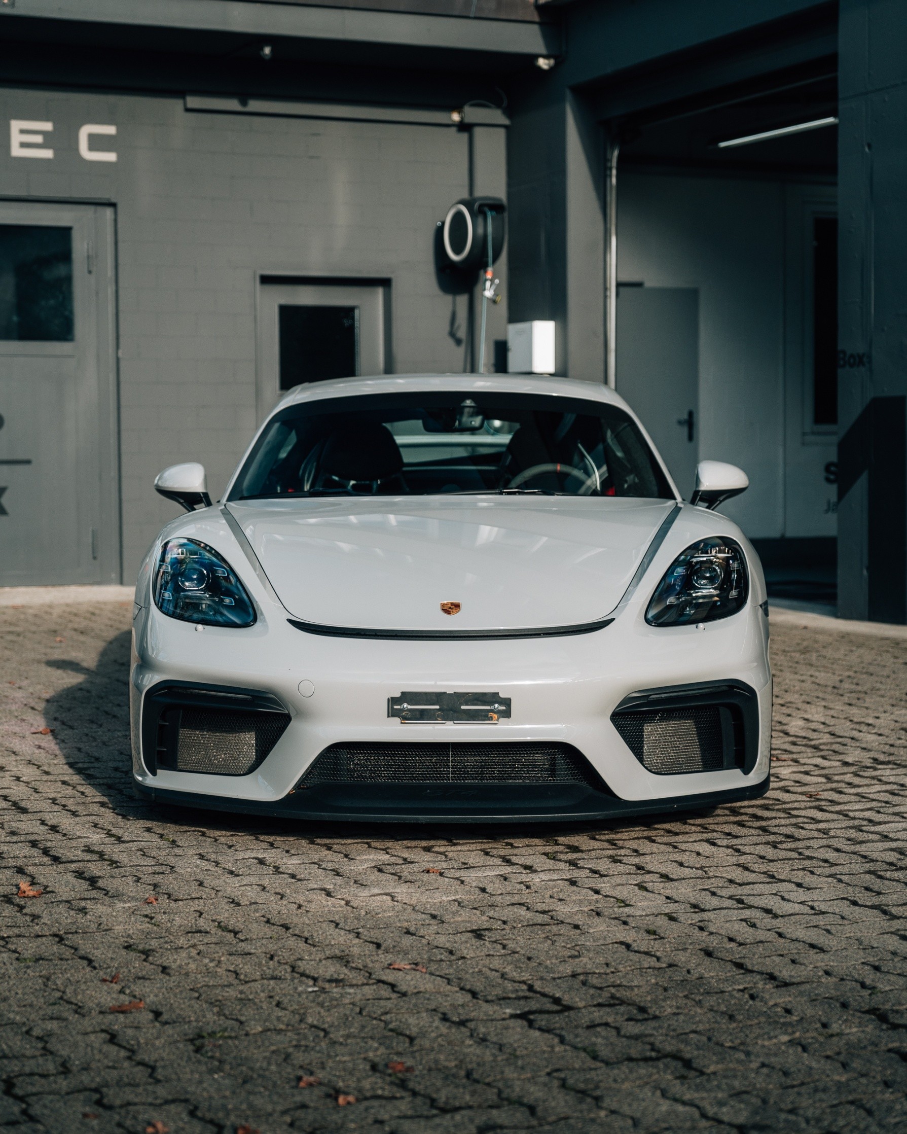 PORSCHE 718 Cayman GT4 PDK-image-0