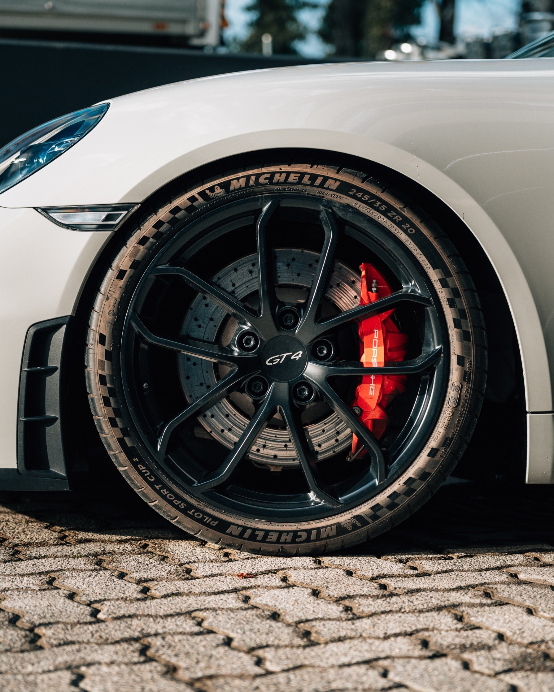 PORSCHE 718 Cayman GT4 PDK-image-10