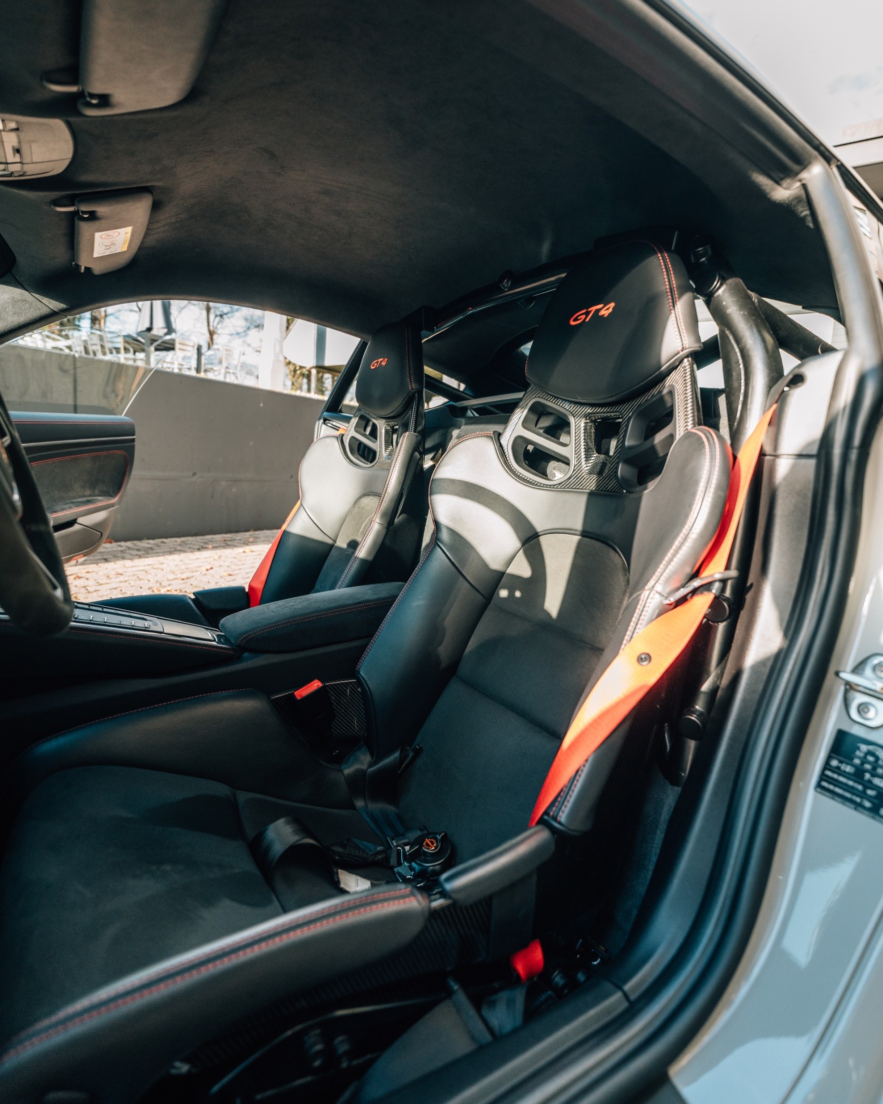 PORSCHE 718 Cayman GT4 PDK-image-14