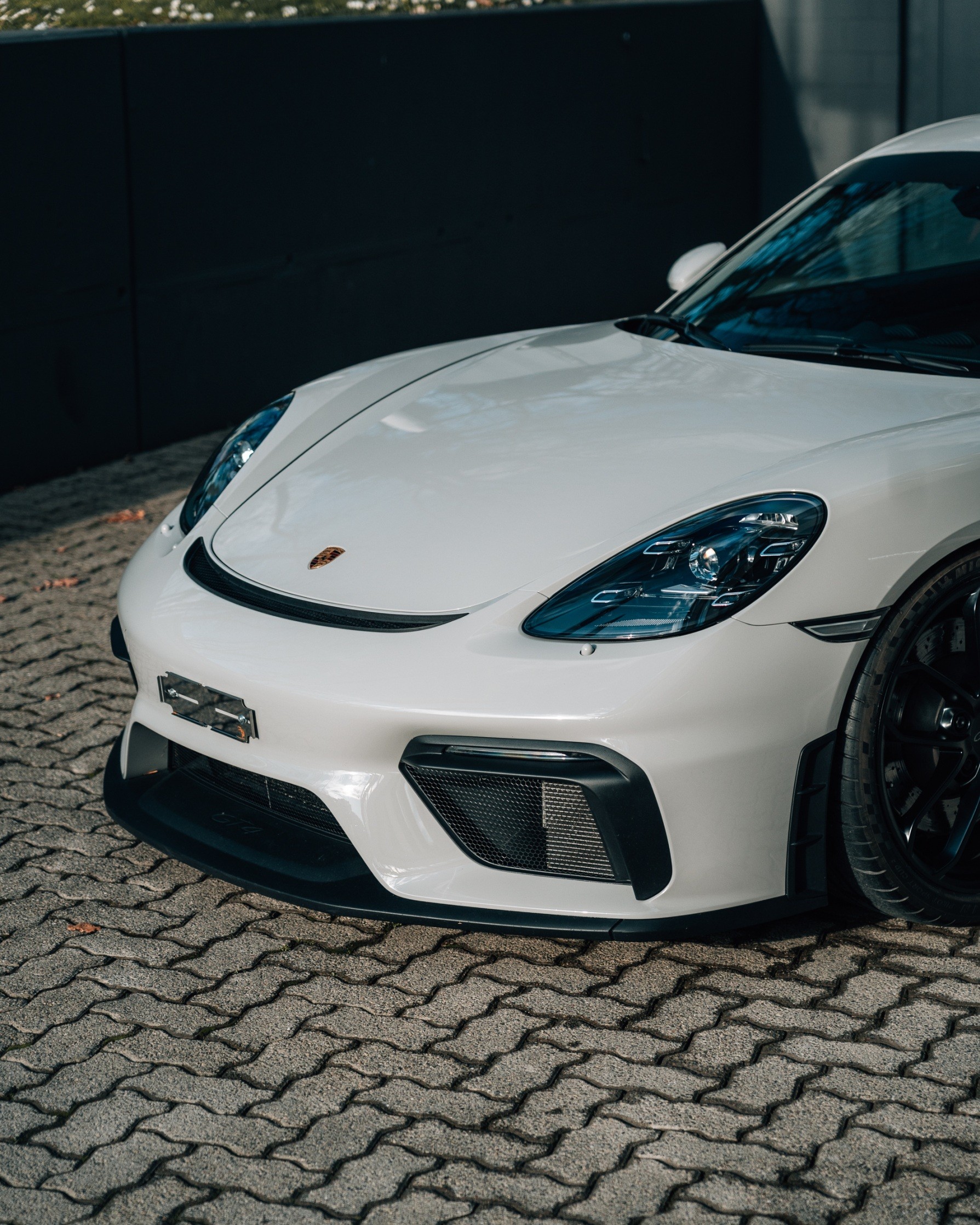PORSCHE 718 Cayman GT4 PDK-image-1