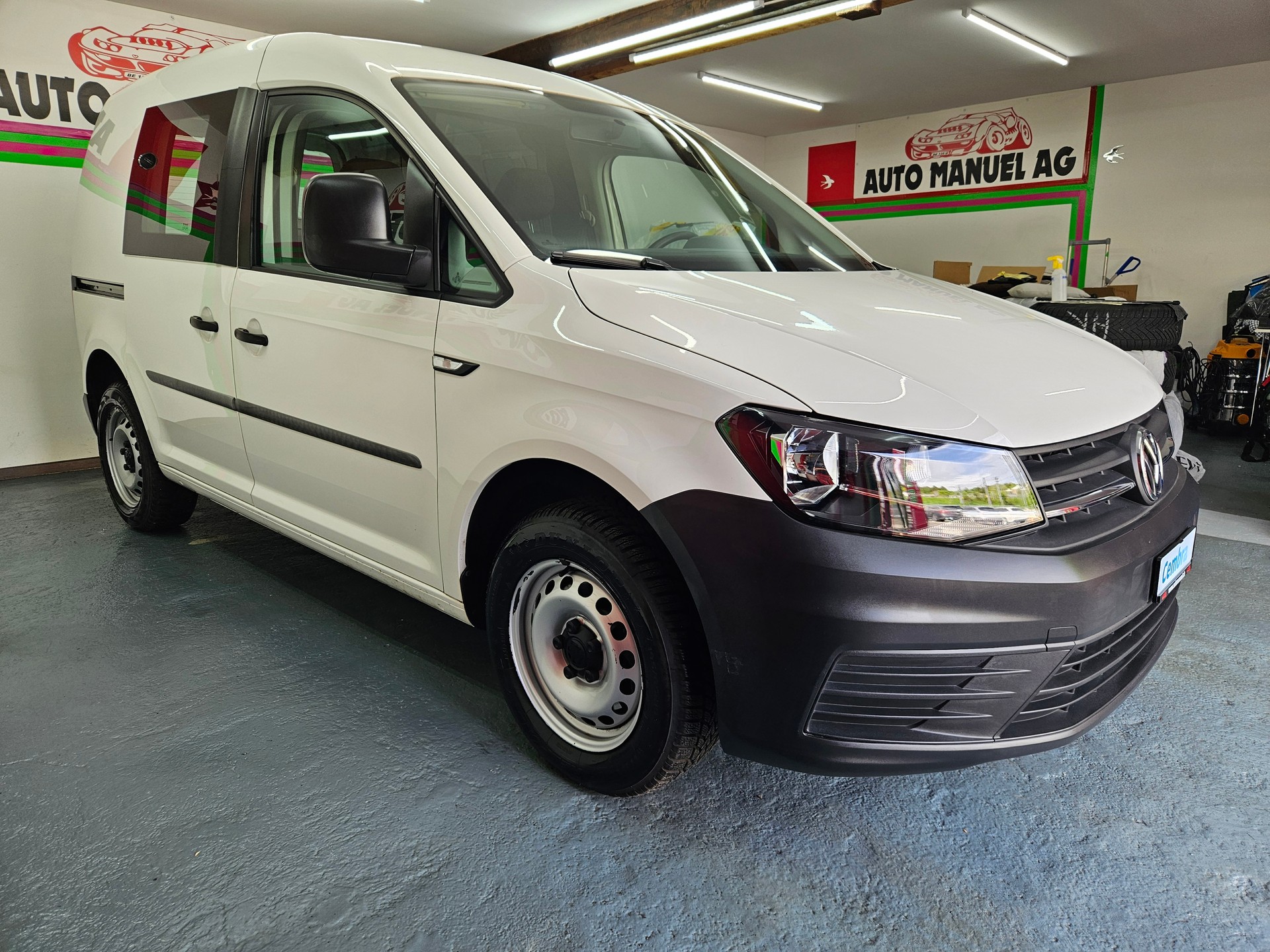 VW Caddy 1.2 TSI BlueMotion Technology-image-1