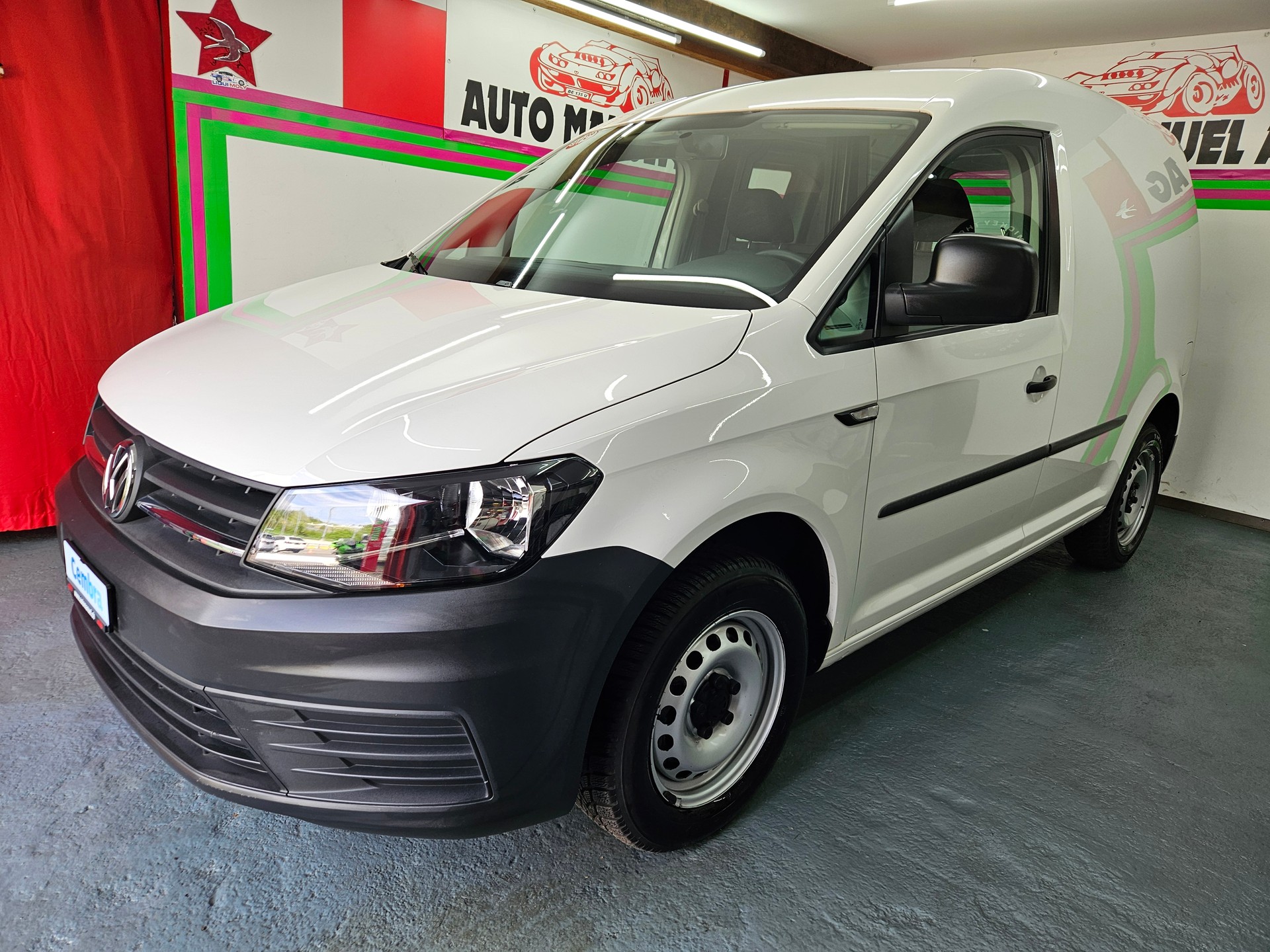 VW Caddy 1.2 TSI BlueMotion Technology-image-2