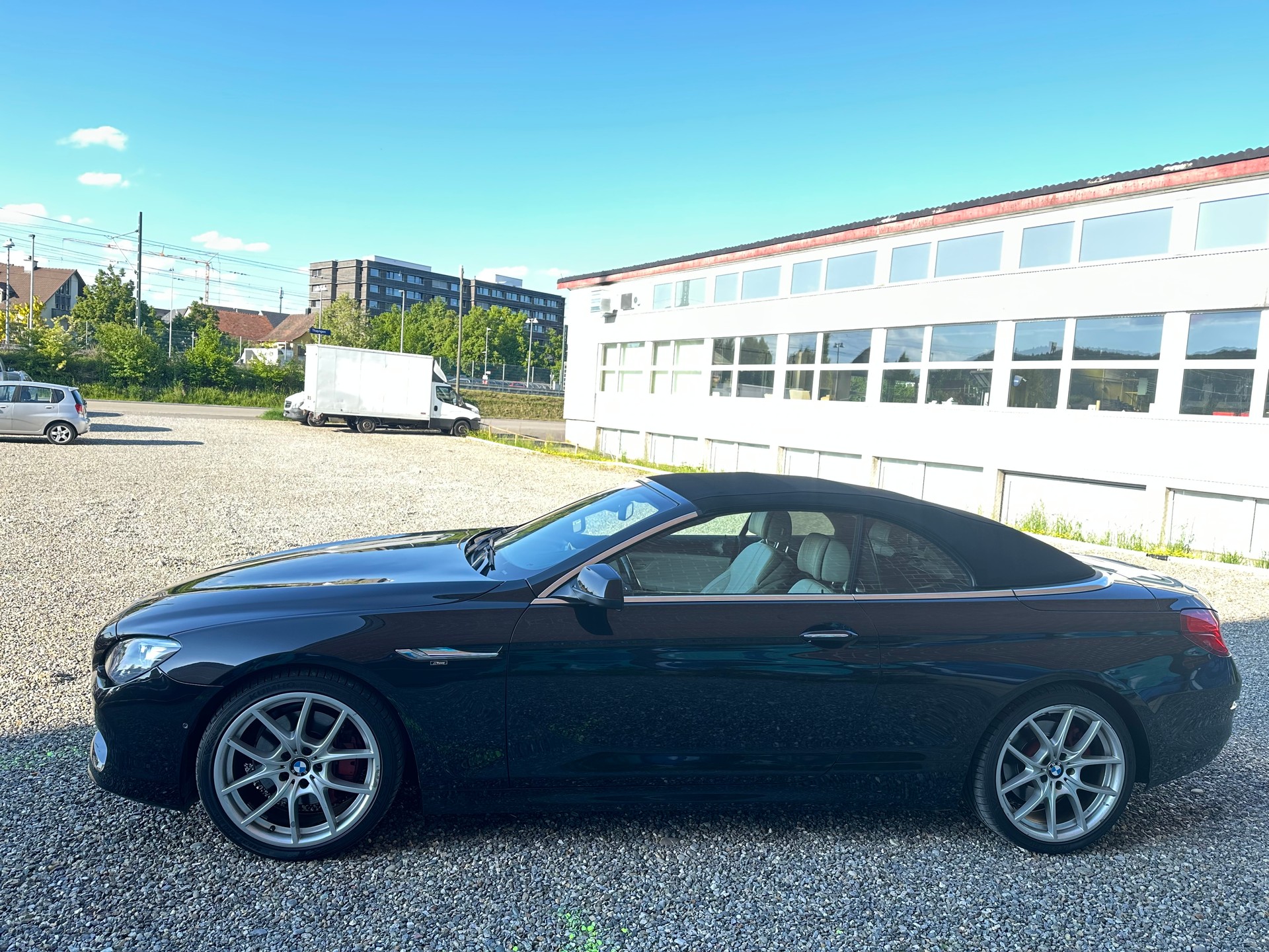 BMW 640i Cabrio-image-3