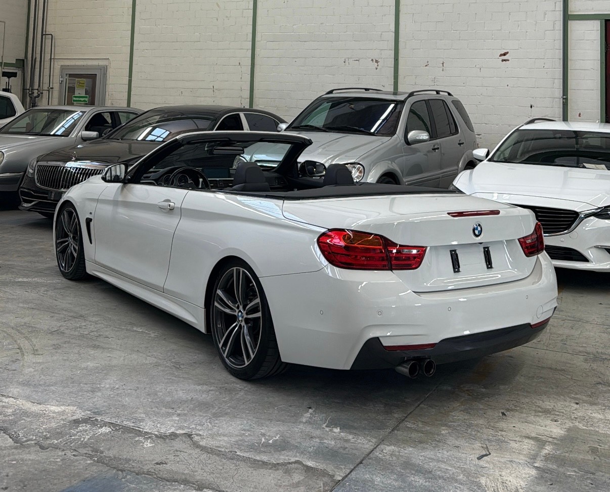 BMW 420d Cabriolet M Sport Steptronic-image-3