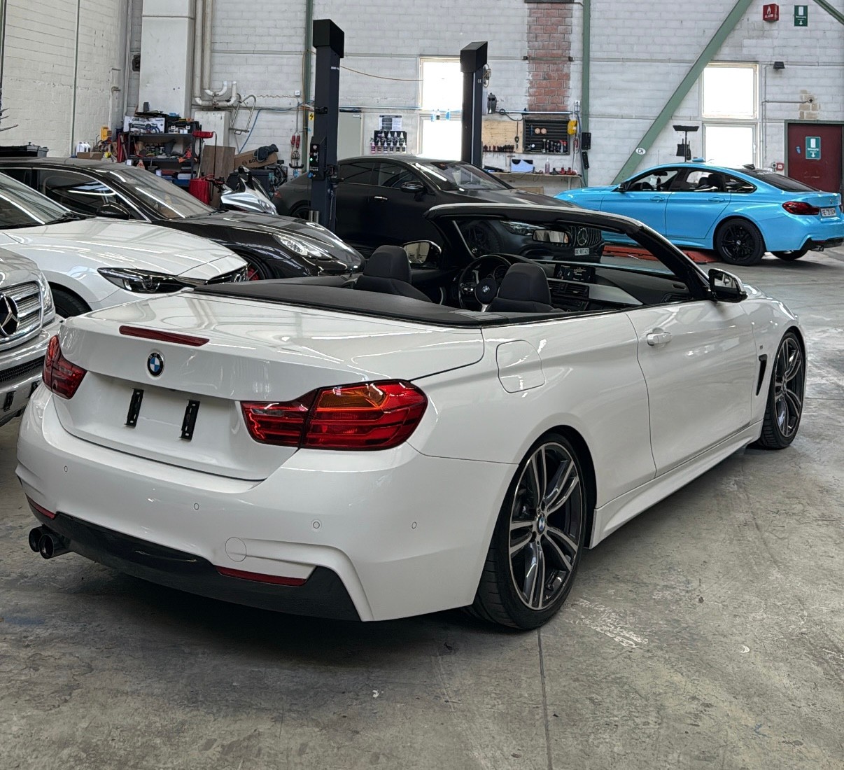 BMW 420d Cabriolet M Sport Steptronic-image-5