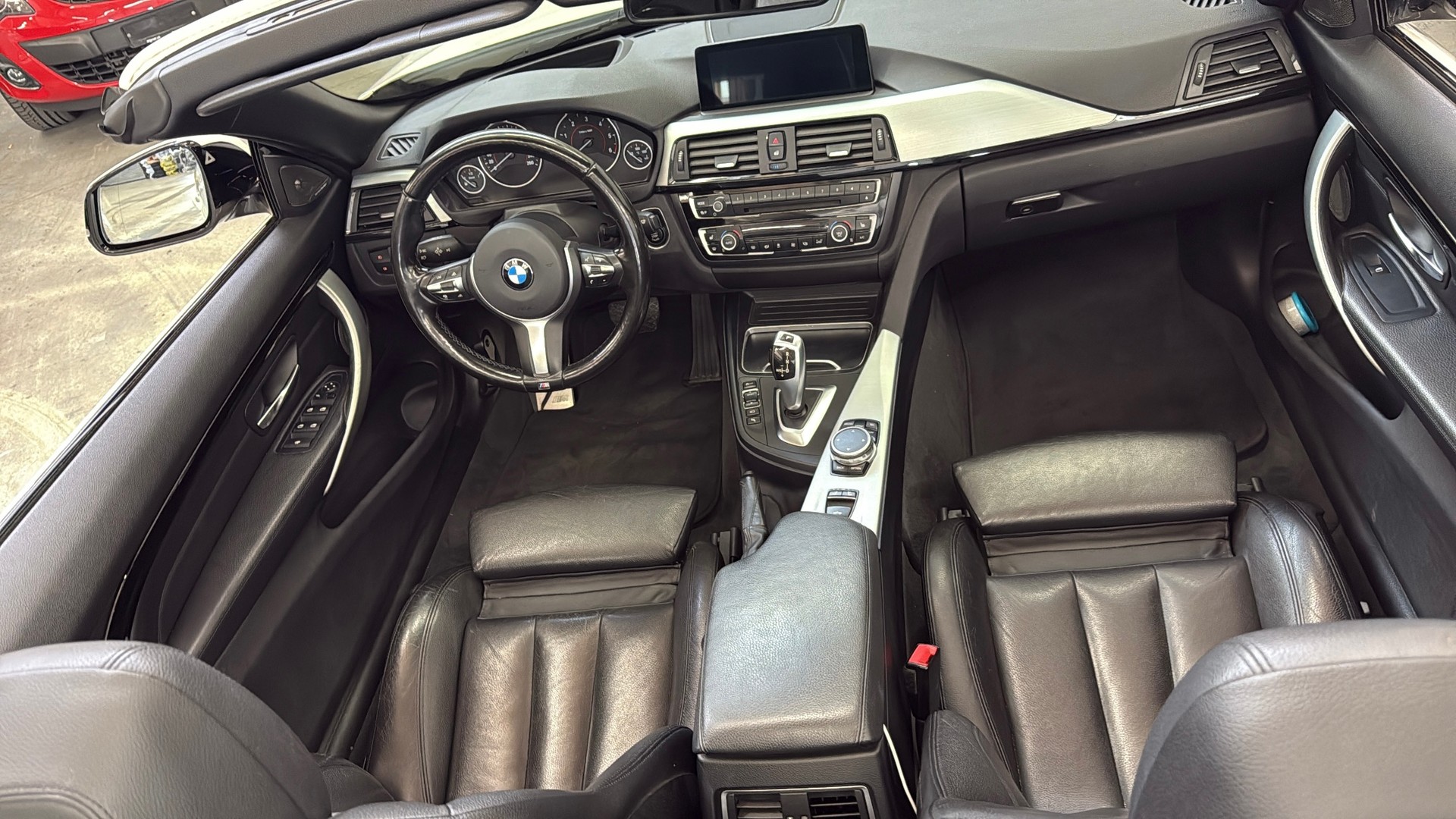 BMW 420d Cabriolet M Sport Steptronic-image-9