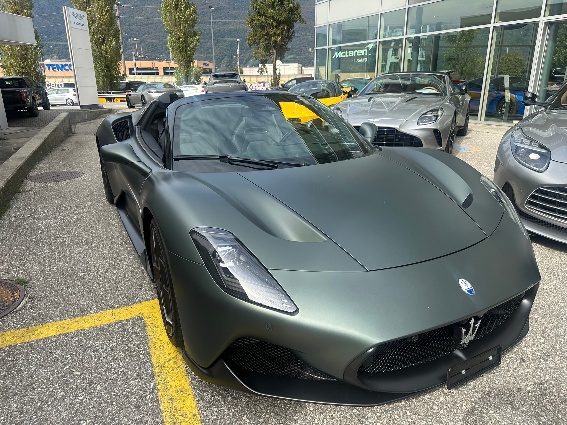 MASERATI MC 20 Cielo-image-1