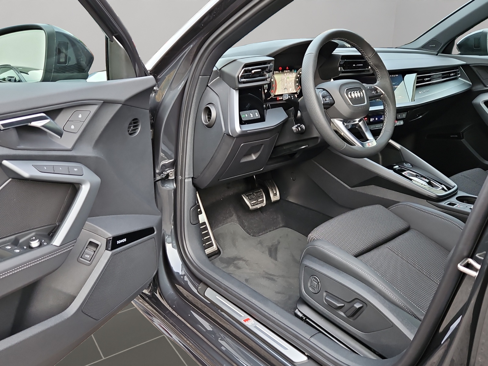 AUDI A3 allstreet TFSI 150 kW quattro S tronic-image-6