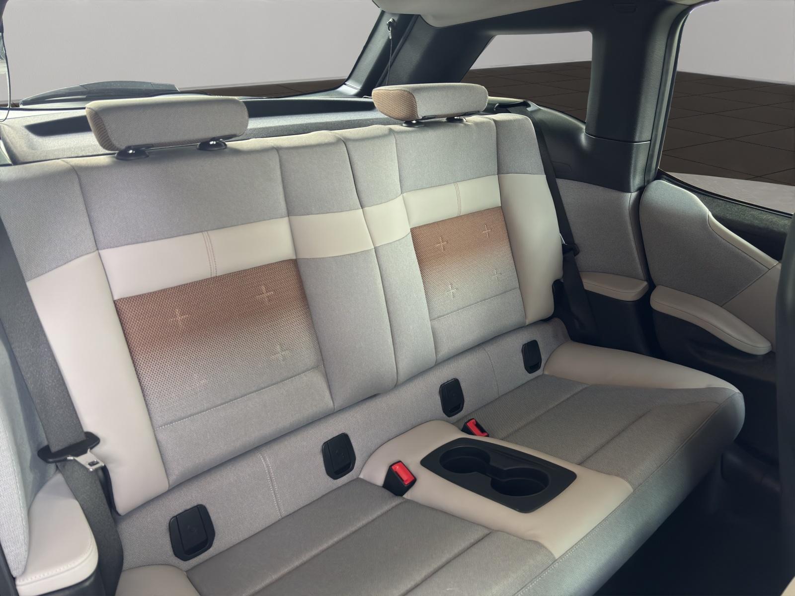 BMW i3 120 Ah-image-12