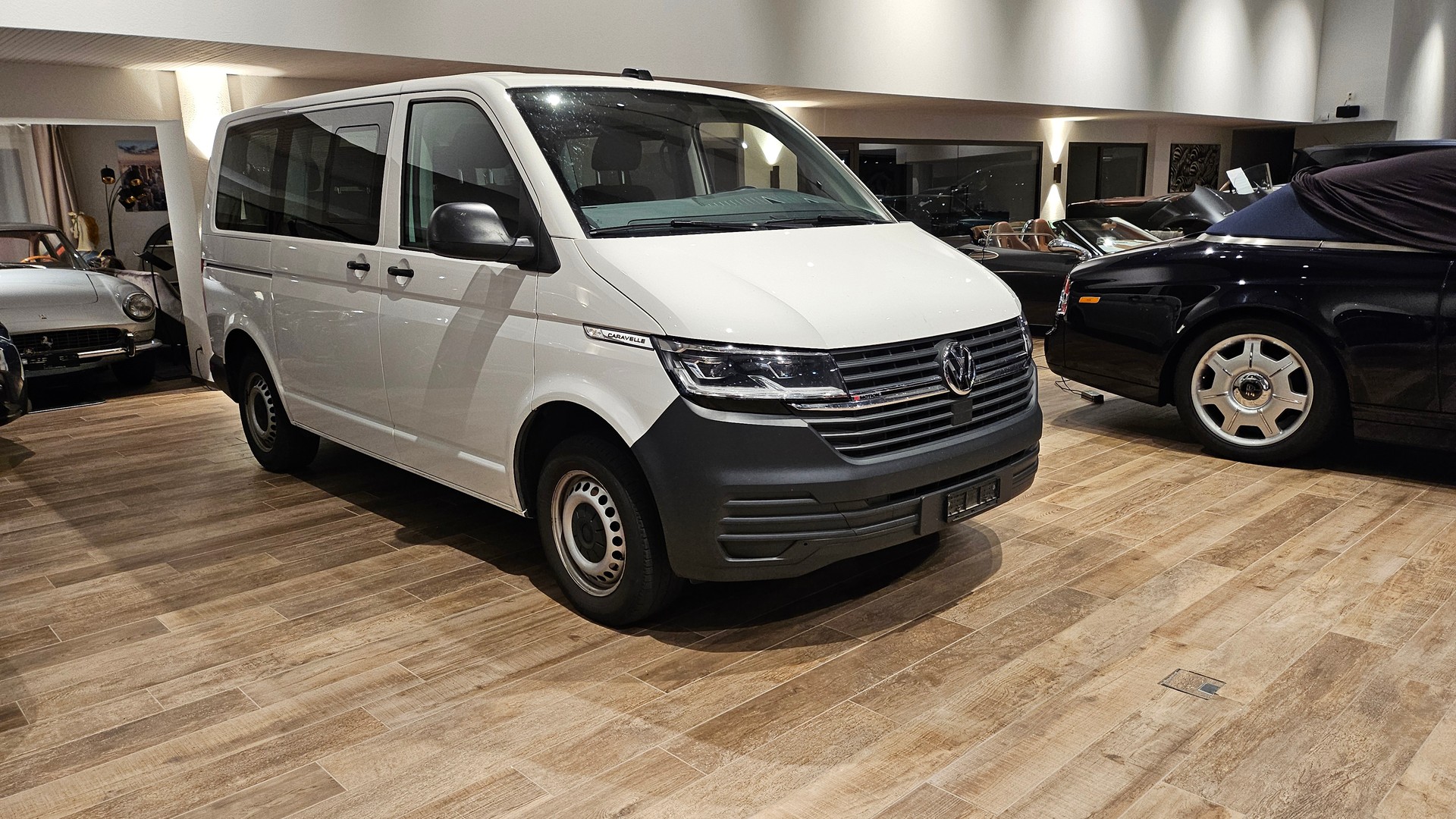 VW T6.1 2.0 TDI 4Motion Trendline-image-4