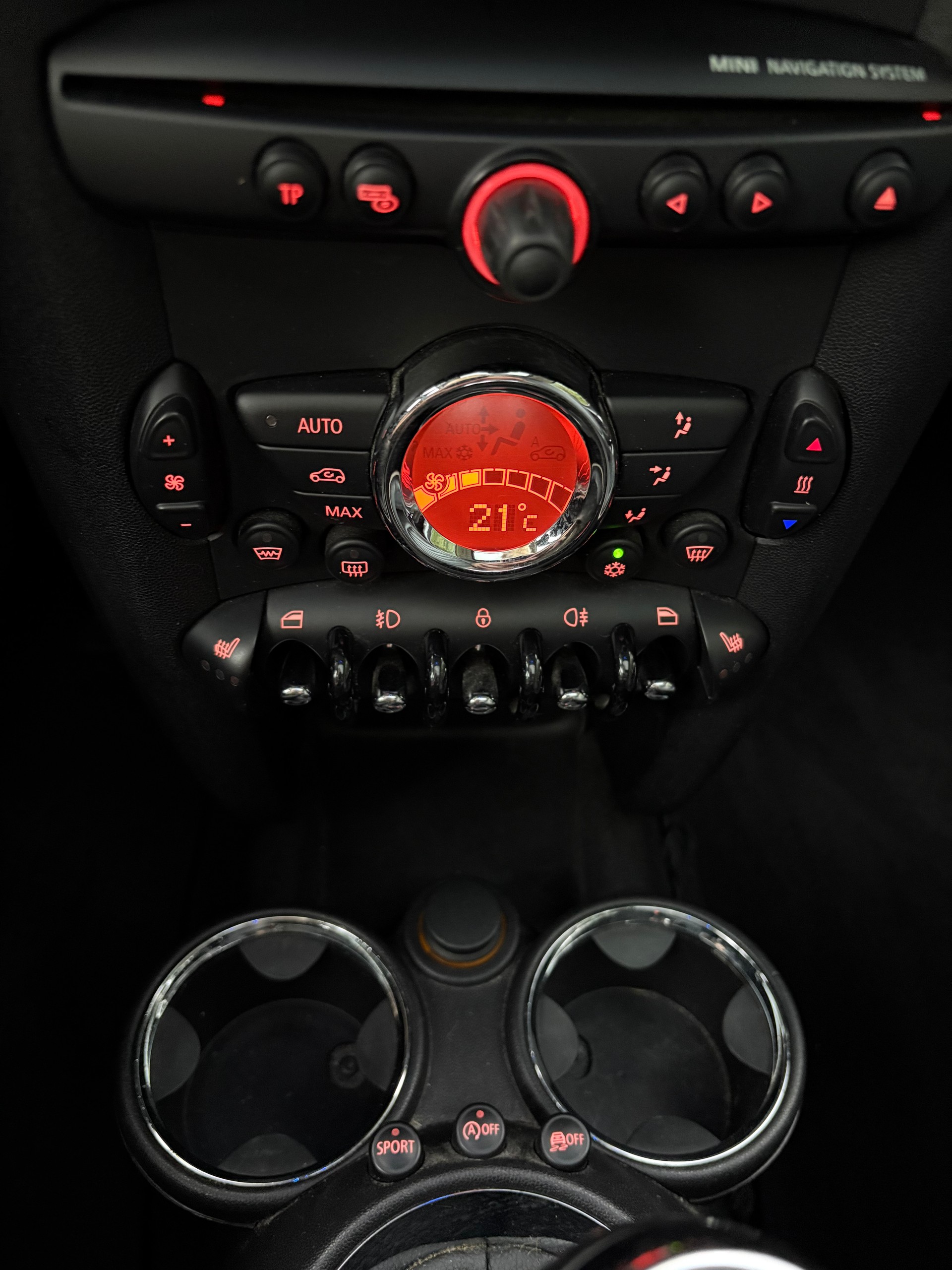 MINI Mini Cooper S Turbo | British Racing Green | Chili | Leder | Xenon | Pano-image-12