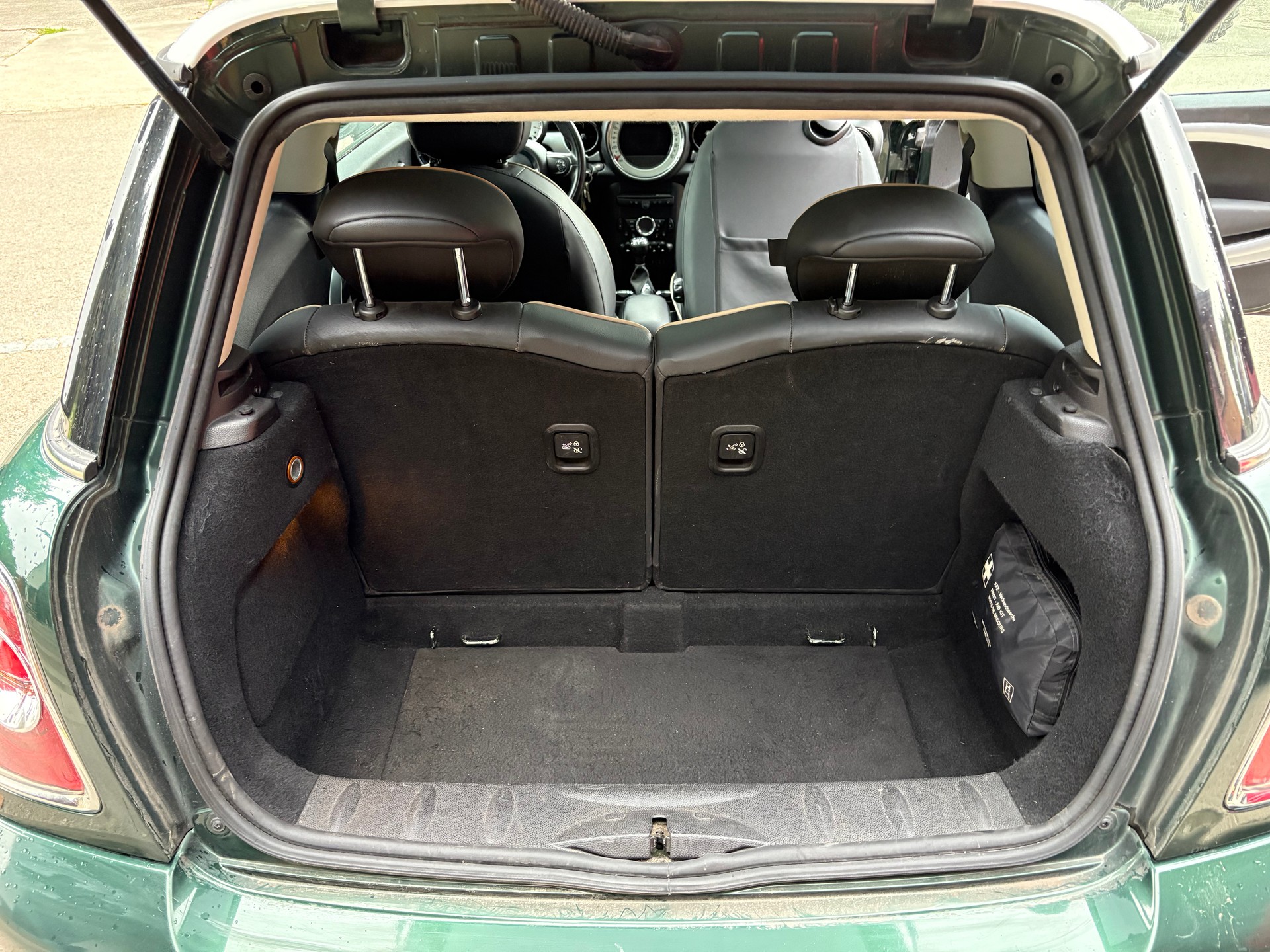 MINI Mini Cooper S Turbo | British Racing Green | Chili | Leder | Xenon | Pano-image-17
