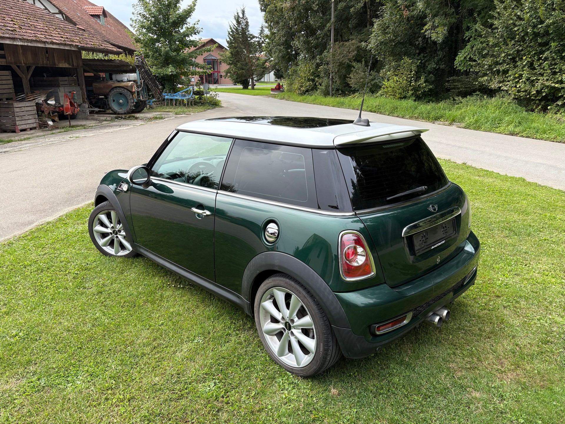 MINI Mini Cooper S Turbo | British Racing Green | Chili | Leder | Xenon | Pano-image-19