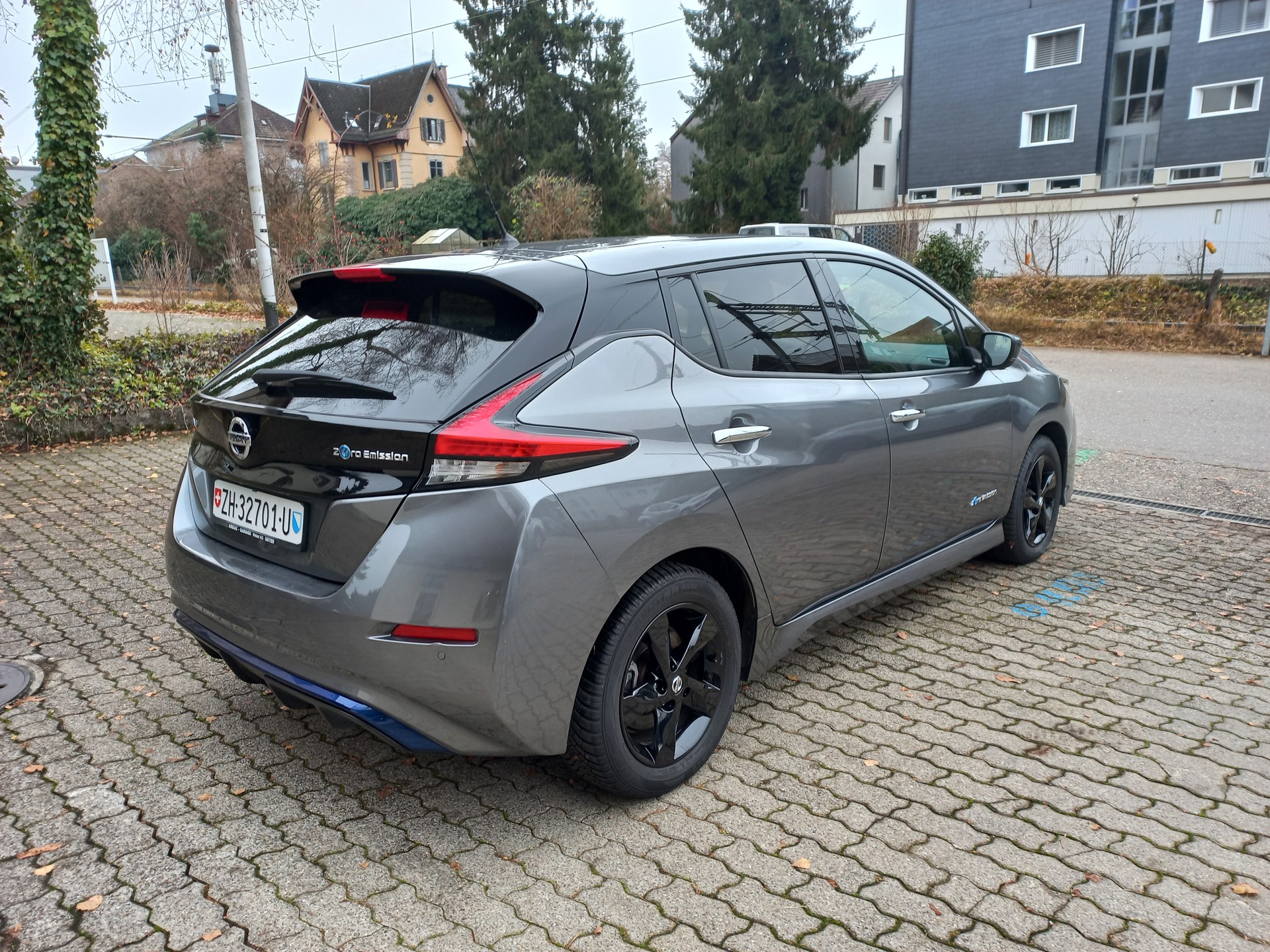 NISSAN Leaf N-Connecta (incl. battery)-showroom-element-2