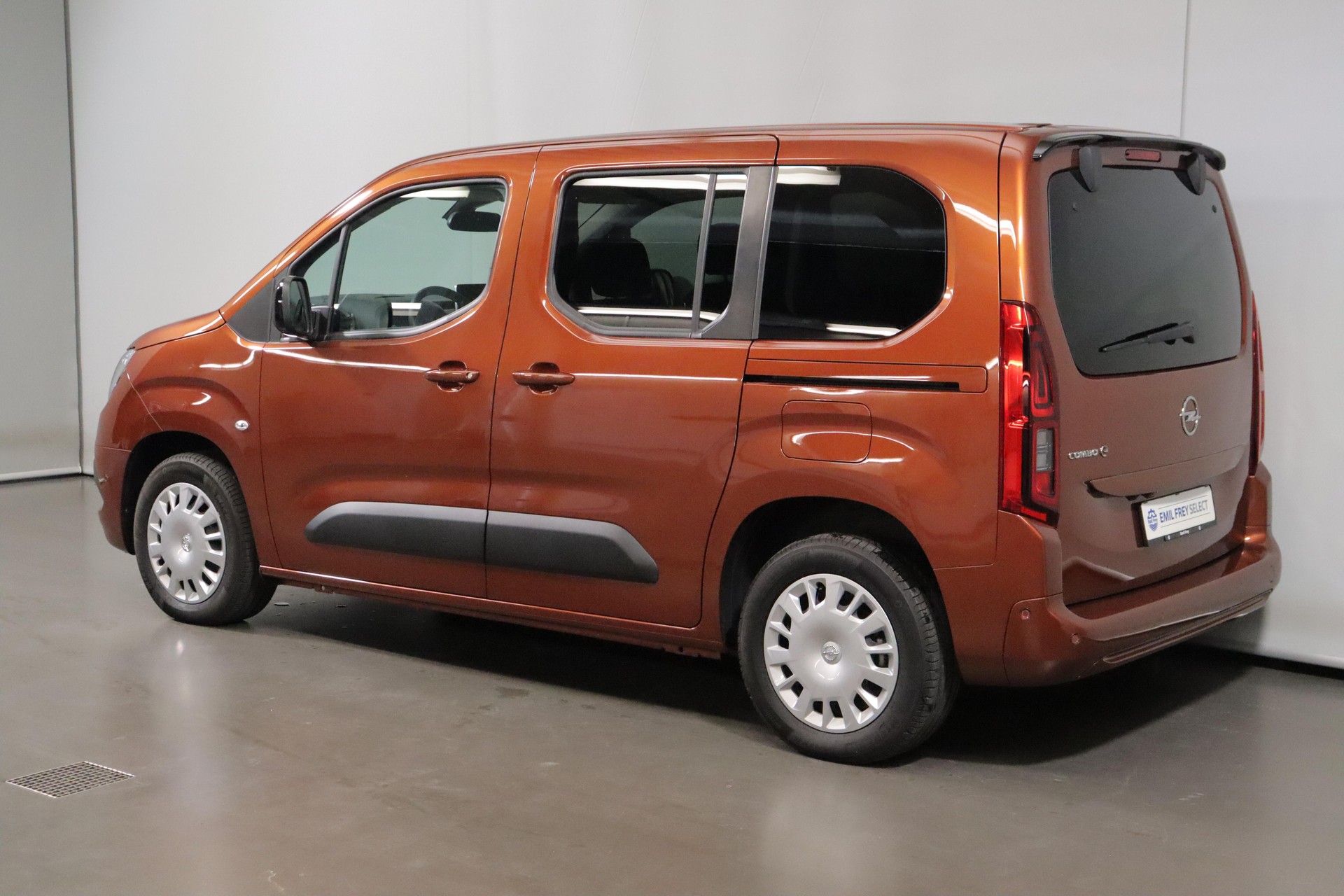 OPEL Combo-e Life Elegance-image-10