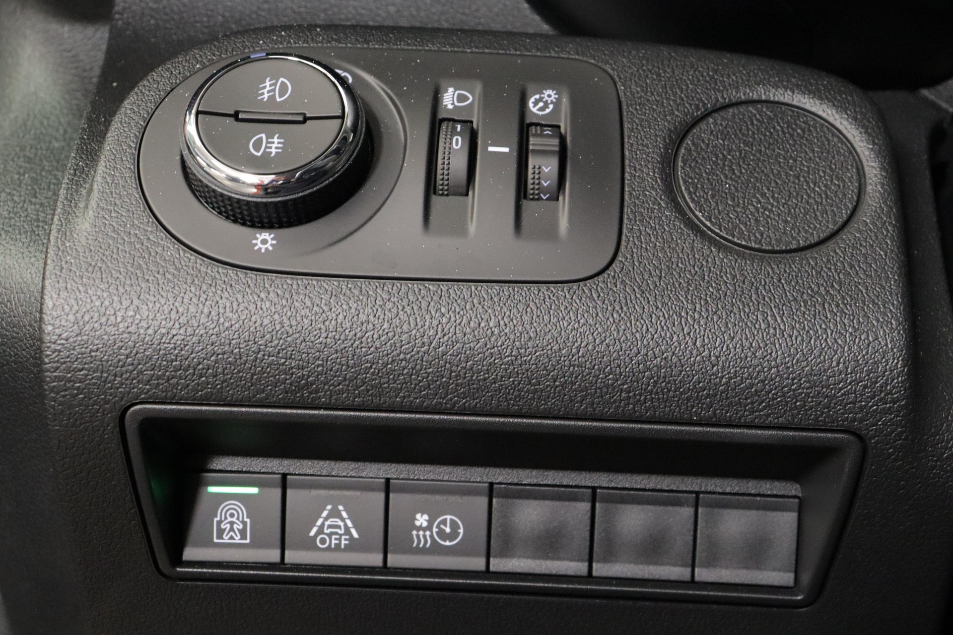 OPEL Combo-e Life Elegance-image-16