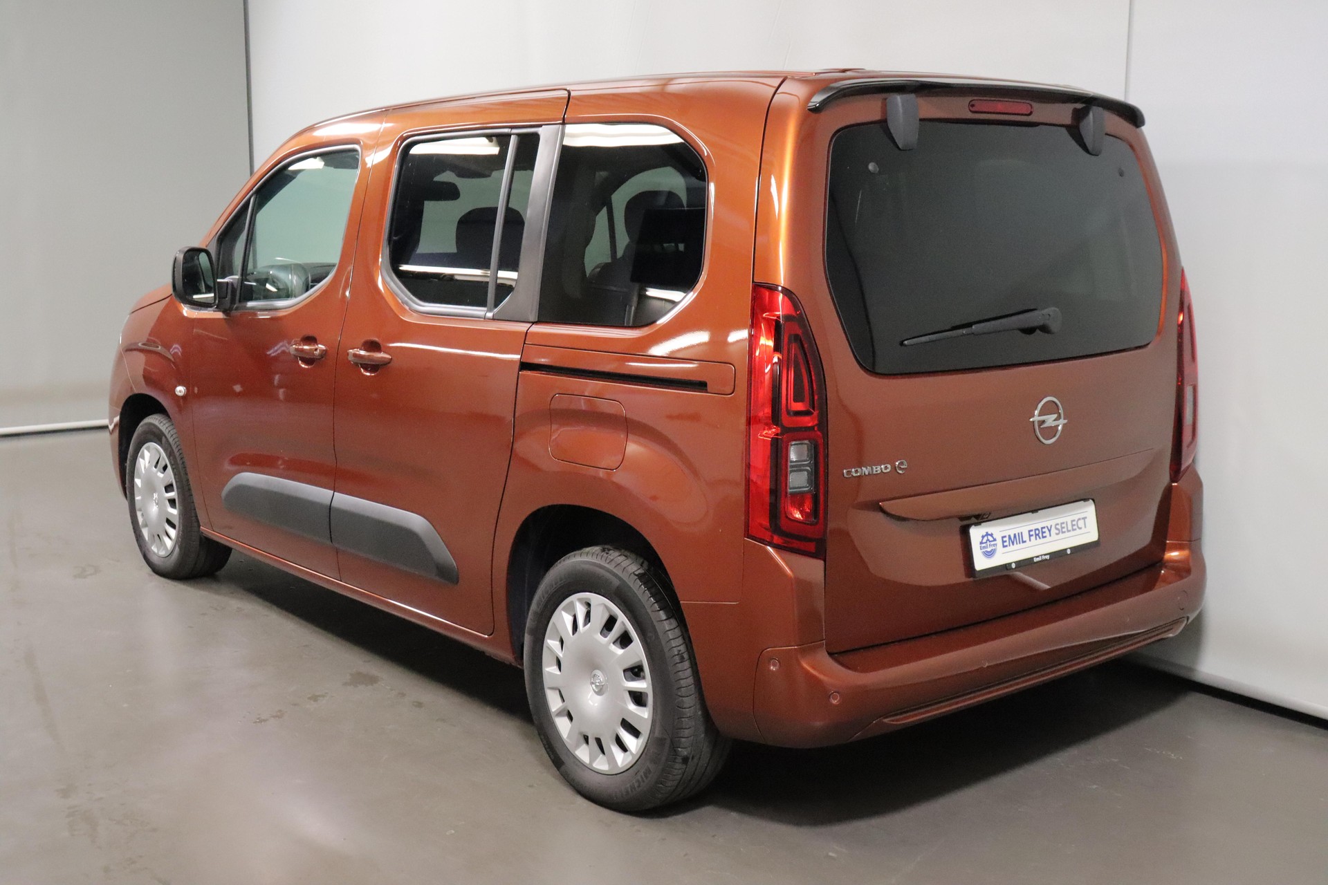 OPEL Combo-e Life Elegance-image-13