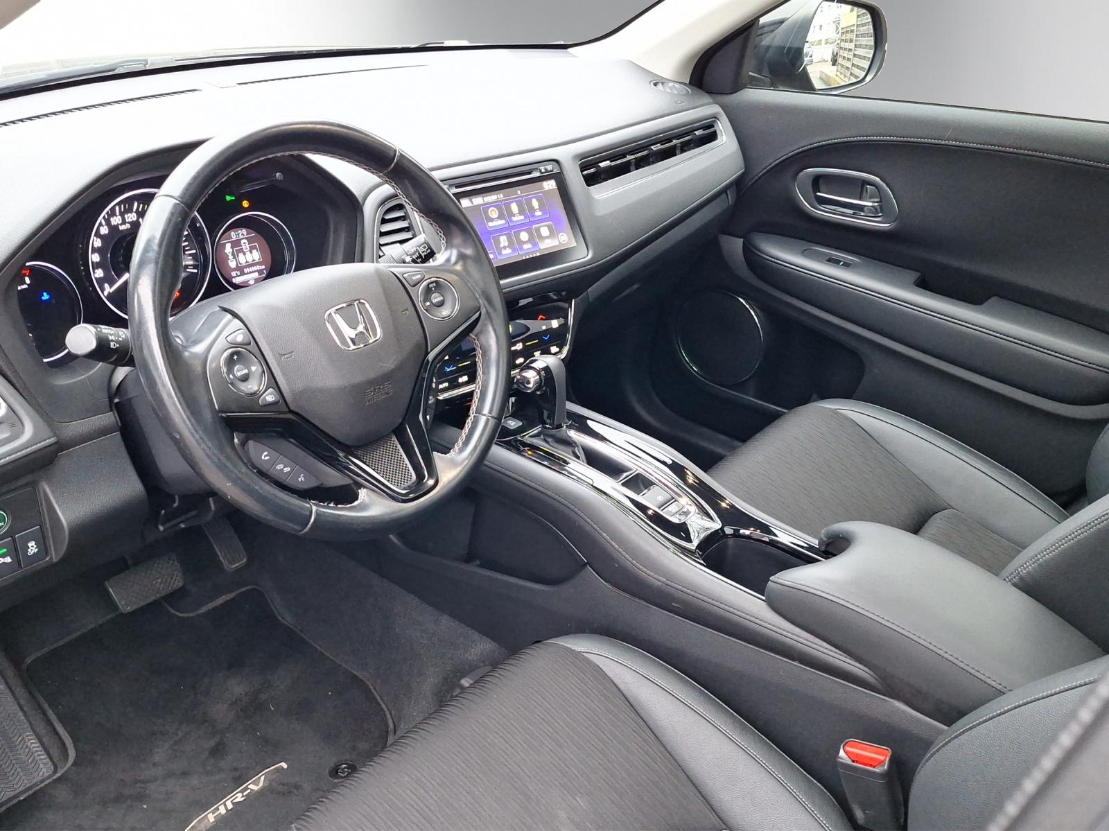 HONDA HR-V 1.5i-VTEC Executive-image-5