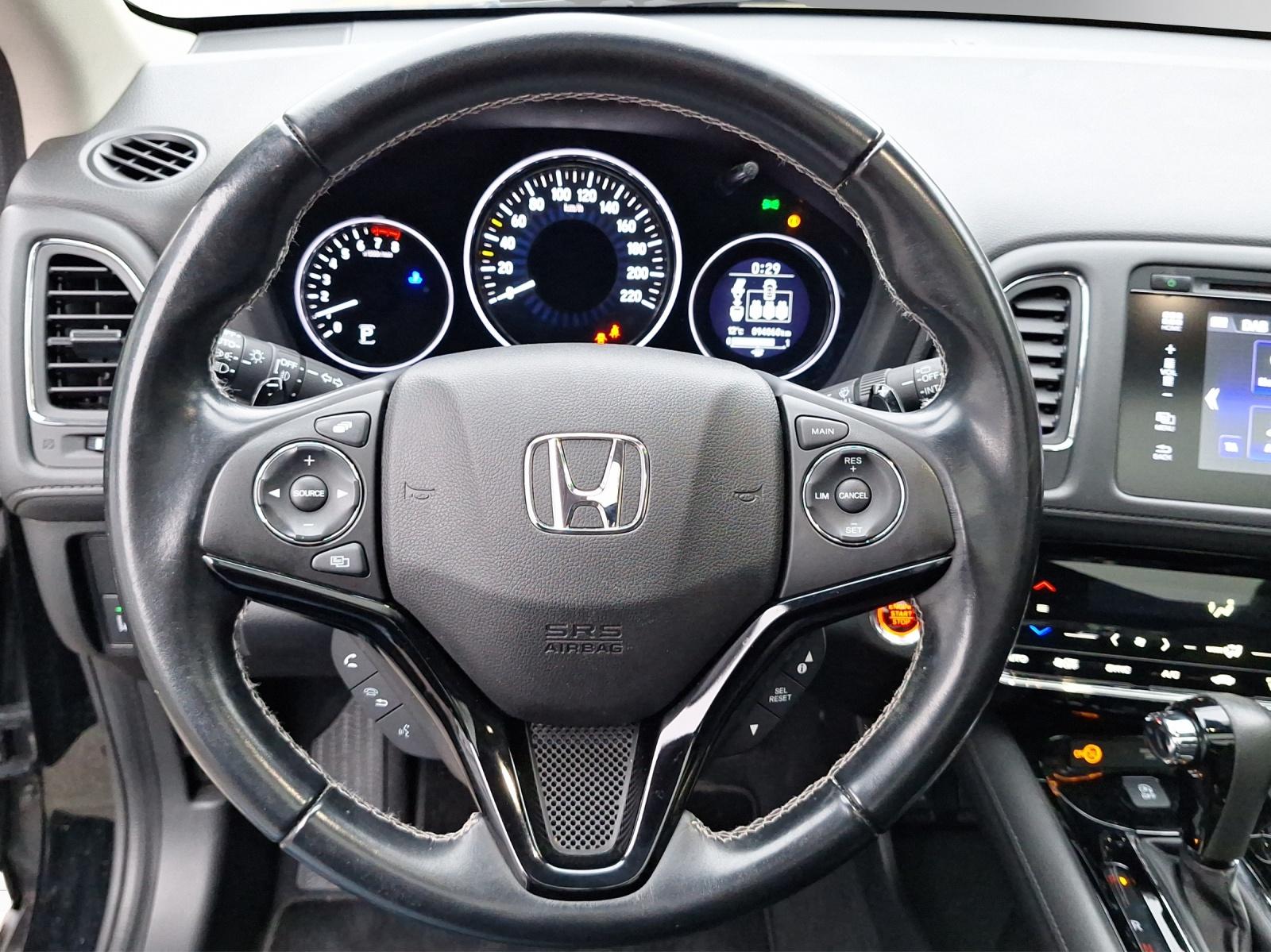 HONDA HR-V 1.5i-VTEC Executive-image-6