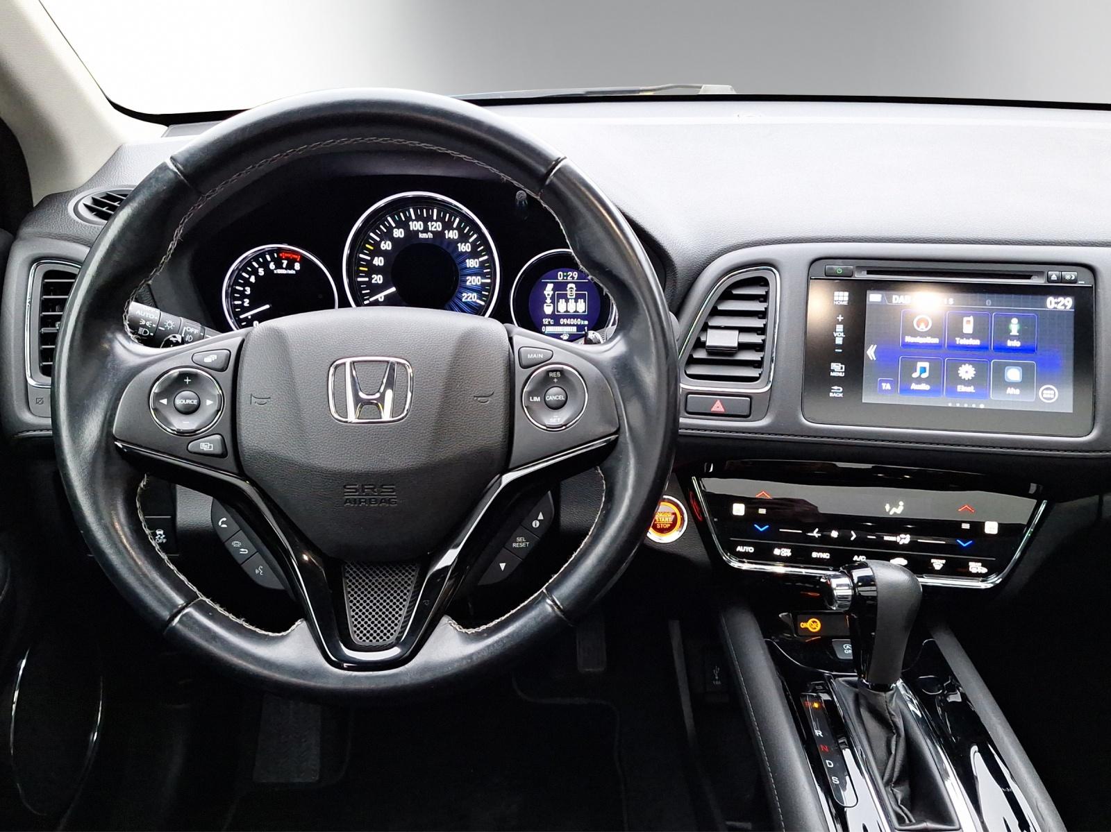 HONDA HR-V 1.5i-VTEC Executive-image-7