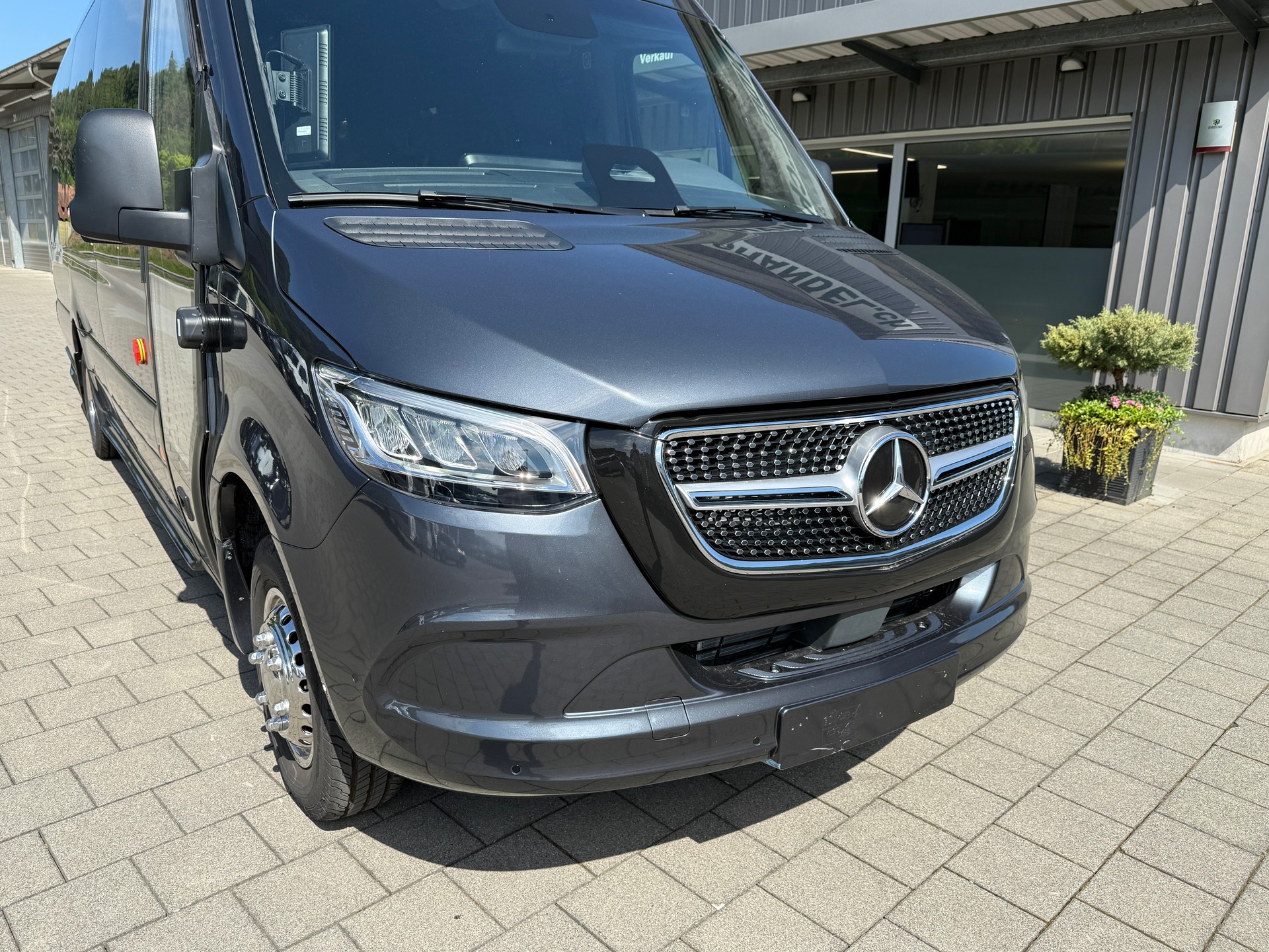 MERCEDES-BENZ VIP Sprinter 519 Stufendoppelverglasung-image-15