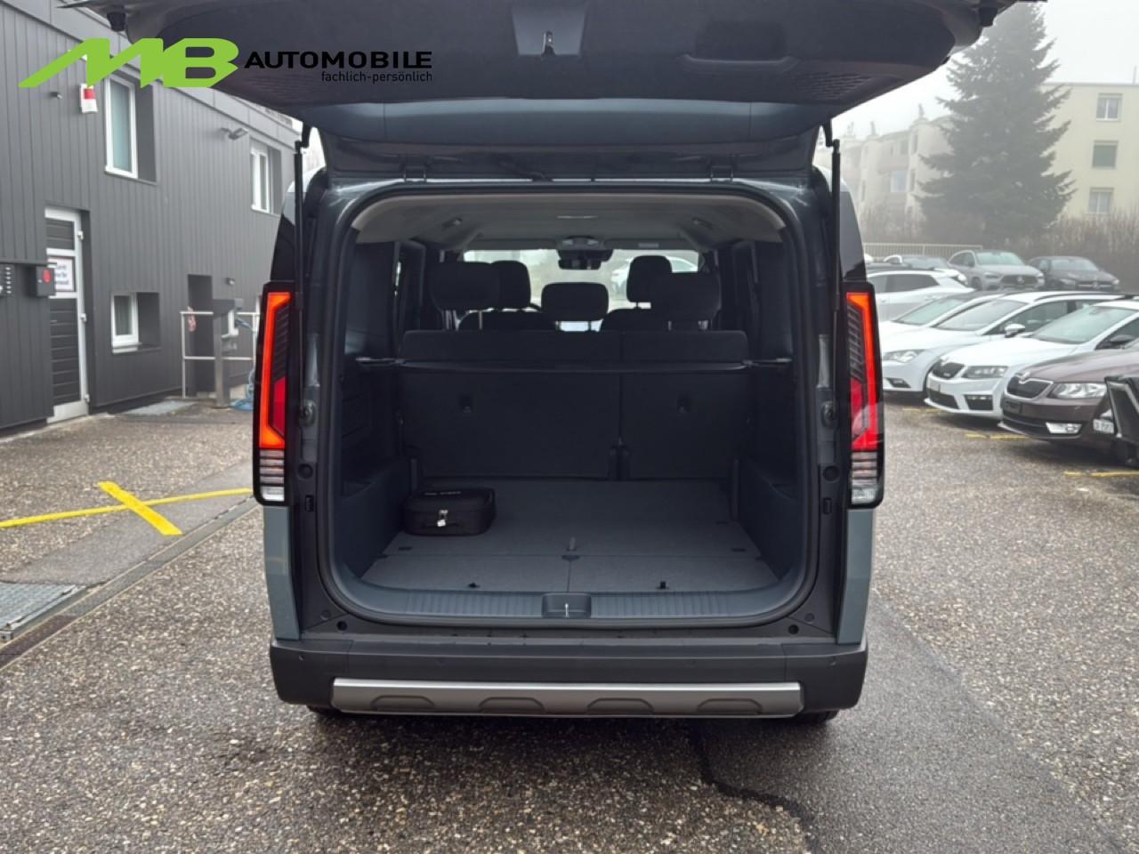 KIA PV5 Passenger 71.2 kWh Plus-image-6