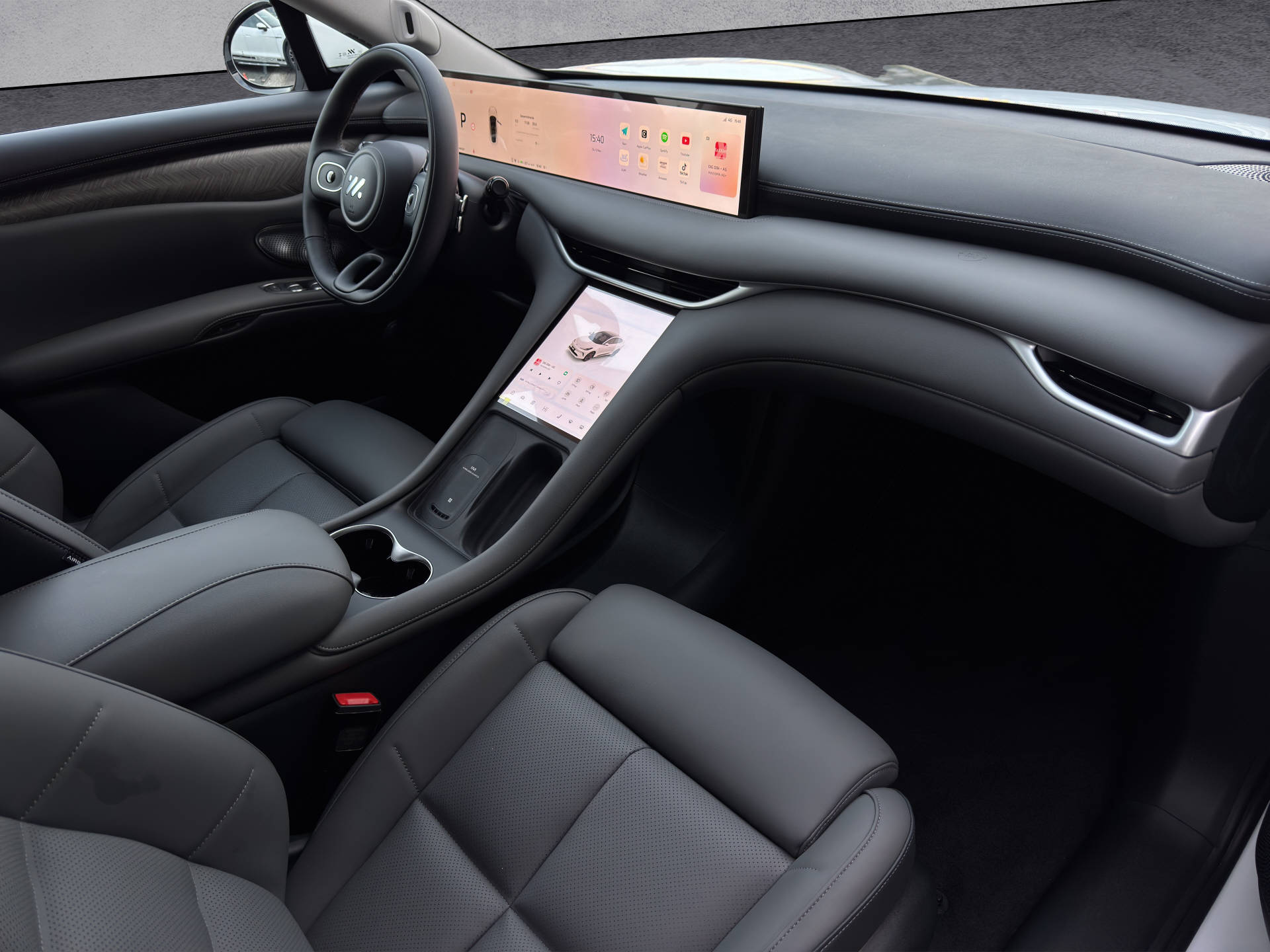 MG IM6 100 kWh Performance 21 4WD-image-13