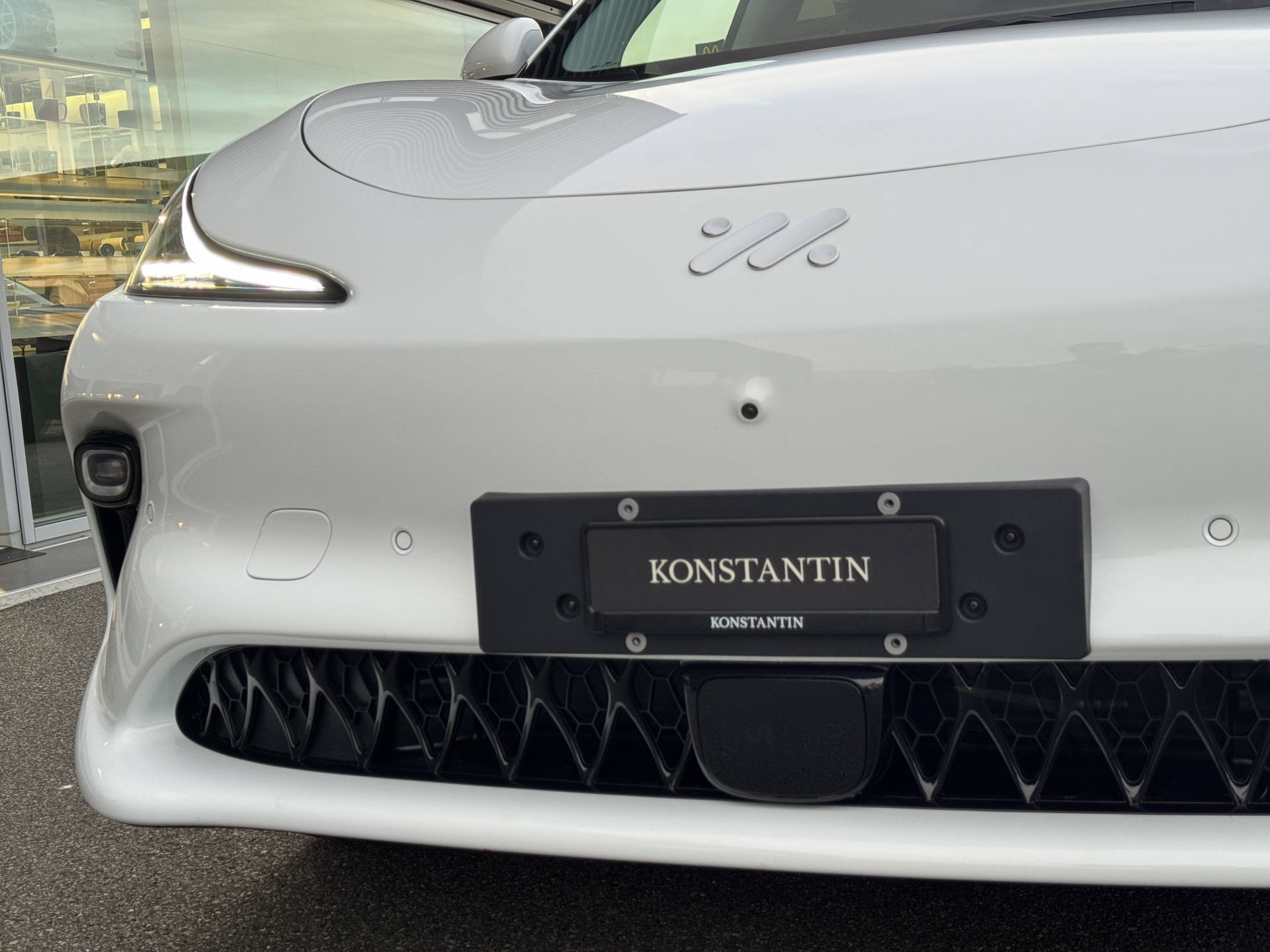 MG IM6 100 kWh Performance 21 4WD-image-6
