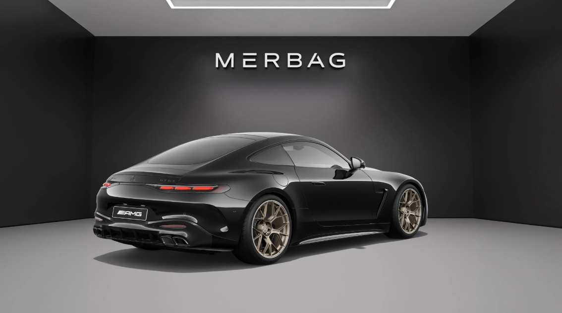 MERCEDES-BENZ AMG GT 63 4Matic+ Executive Edition-image-2