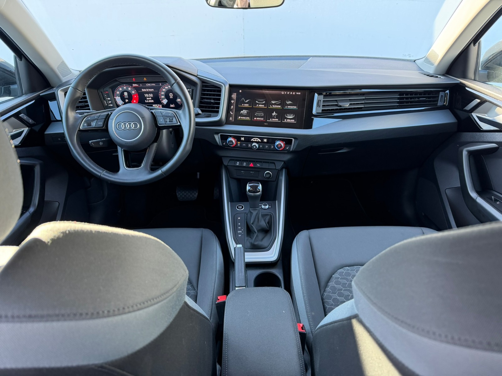 AUDI A1 Sportback 30 TFSI S Line Attraction-image-7