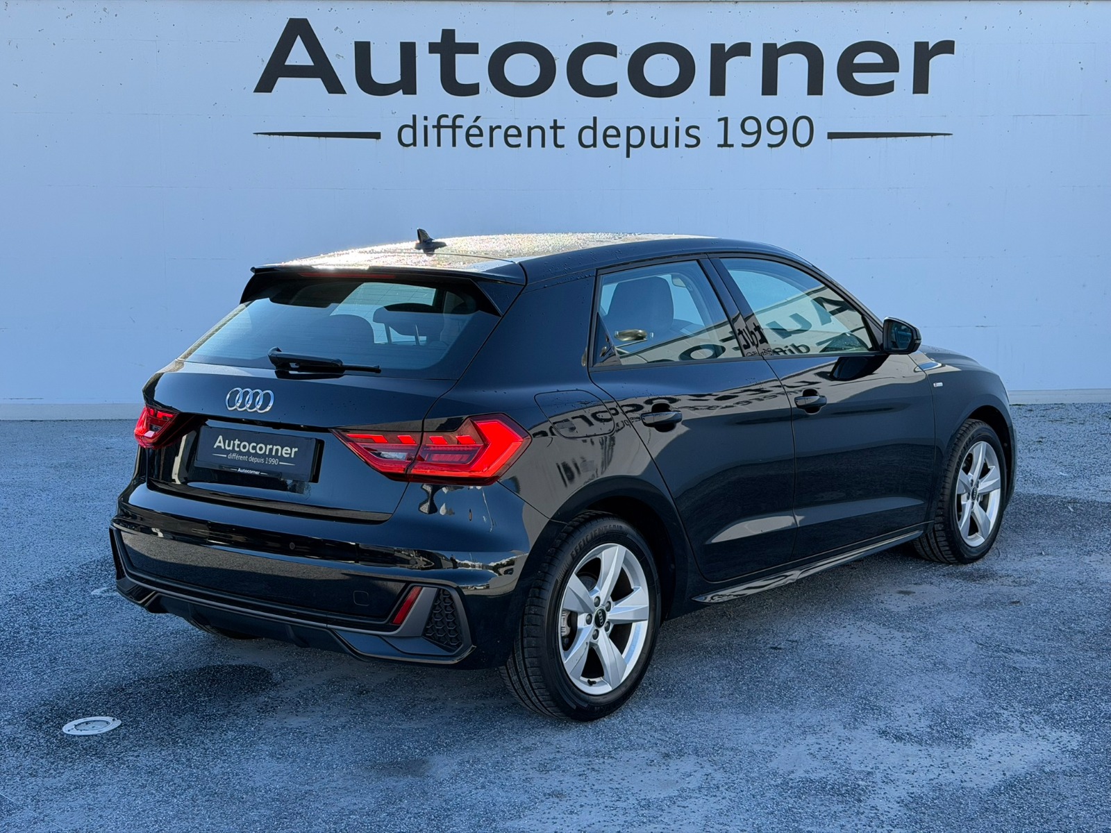 AUDI A1 Sportback 30 TFSI S Line Attraction-image-1