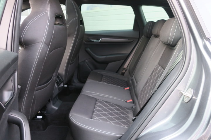 SKODA Karoq 2.0 TSI SportLine 4x4 DSG-image-6