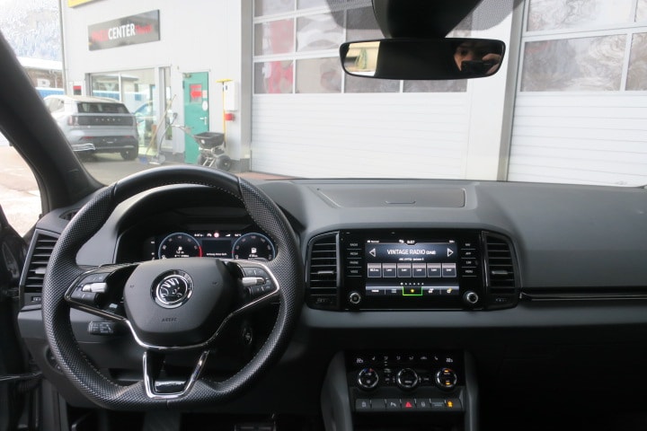 SKODA Karoq 2.0 TSI SportLine 4x4 DSG-image-8