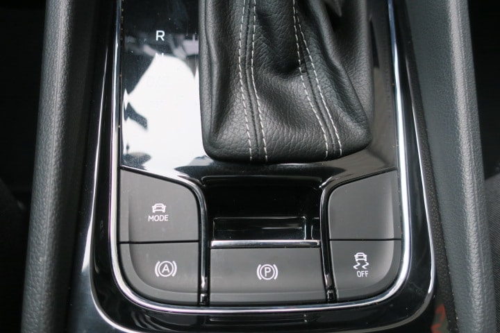 SKODA Karoq 2.0 TSI SportLine 4x4 DSG-image-14