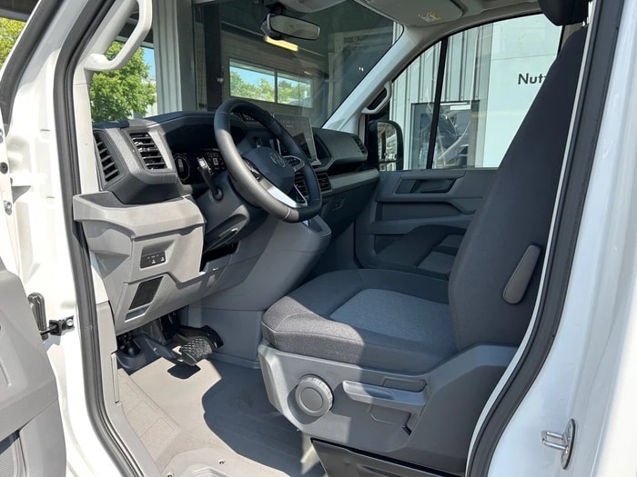 VW VW Crafter 35 Kleinbus 9 Sitzplätze-image-11