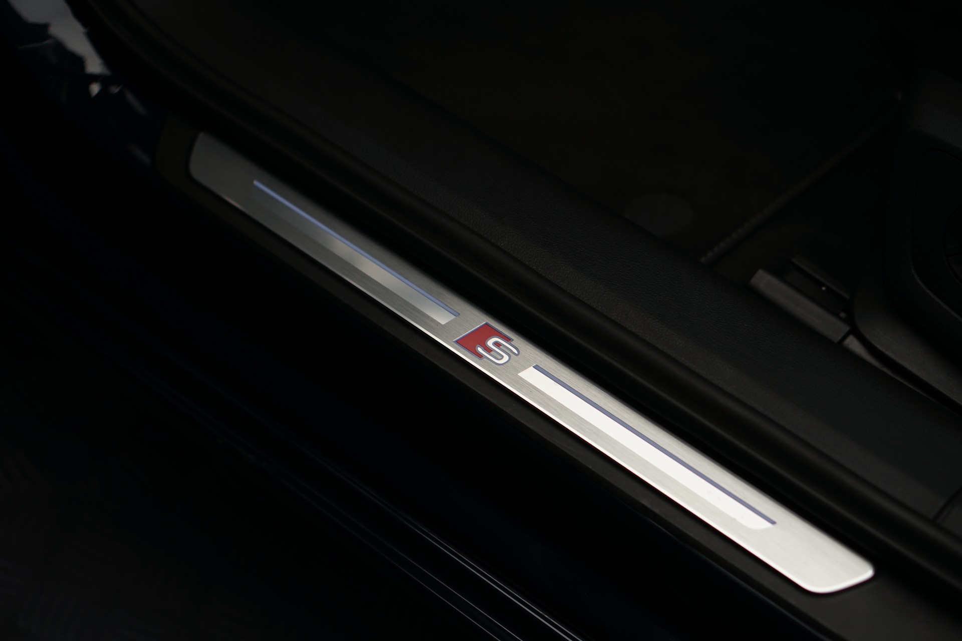 AUDI A6 Avant 50 TDI S line quattro tiptronic *5 Jahre Garantie* *Panoramadach*-image-38