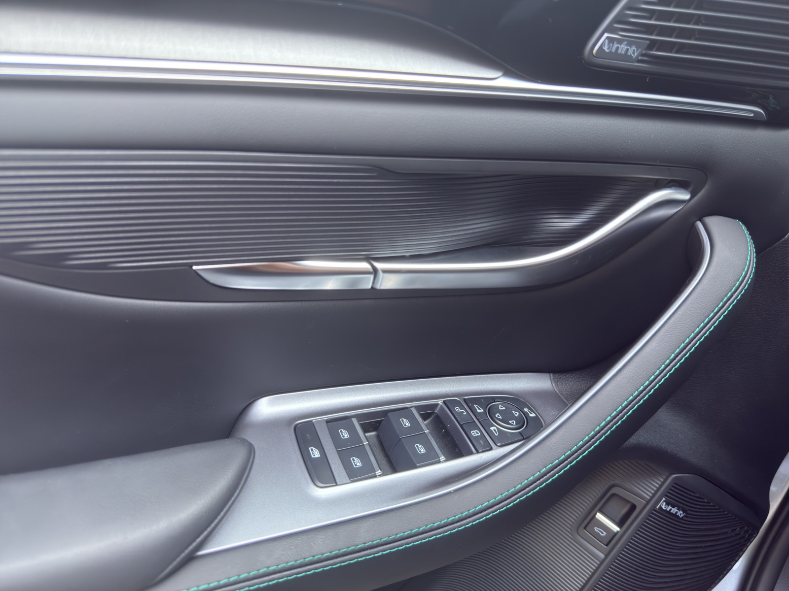BYD Seal U DM-i Boost-image-9