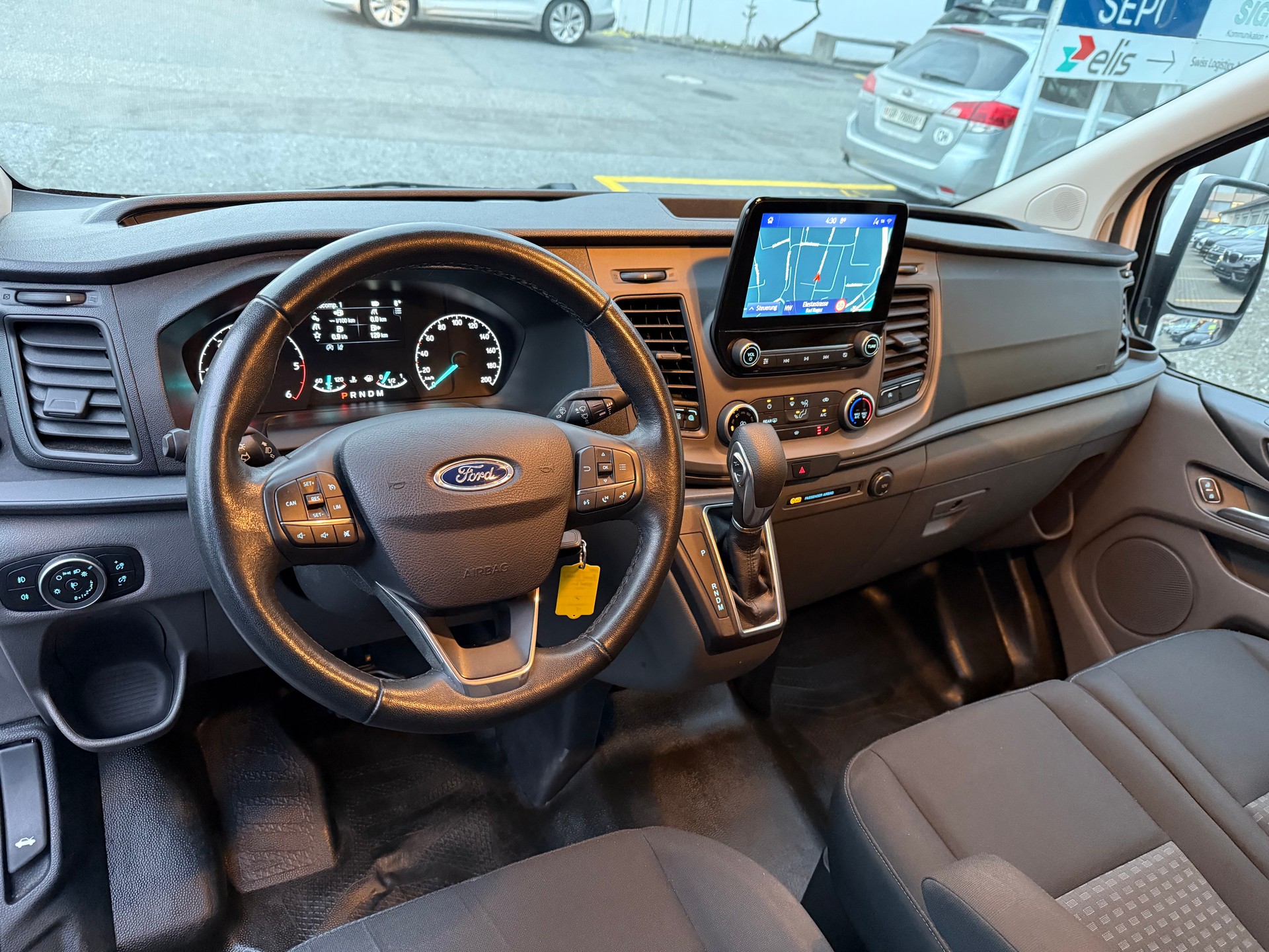 FORD Transit Custom Van 300 L1 2.0 TDCi 130 Trend-image-11