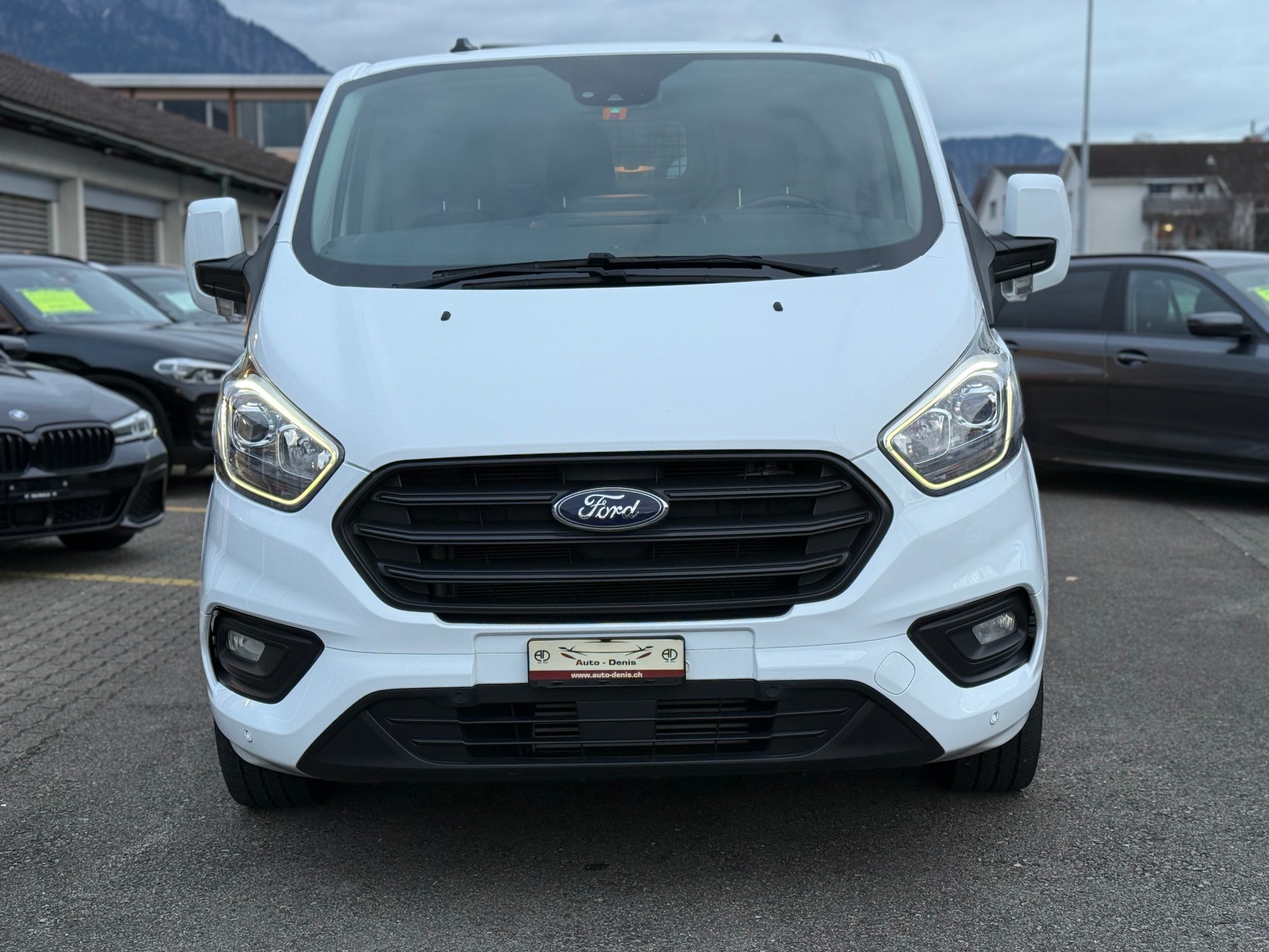 FORD Transit Custom Van 300 L1 2.0 TDCi 130 Trend-image-1