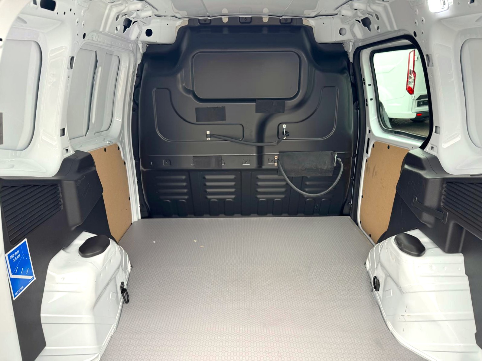 FORD Transit Courier 1.0 Basis-image-14