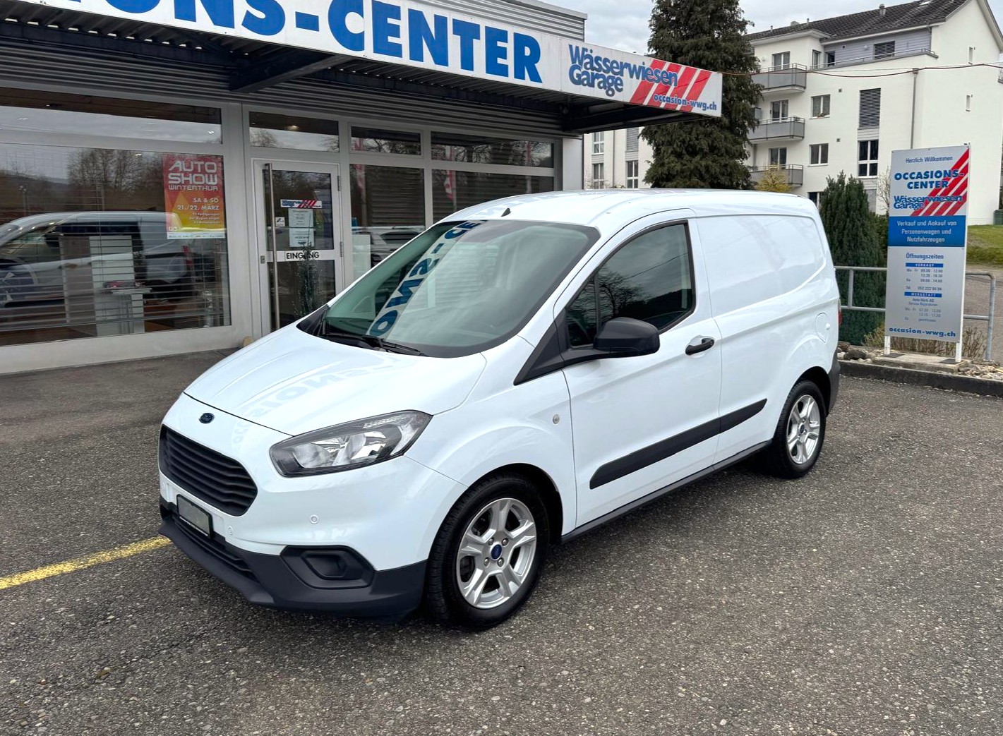 Car photo